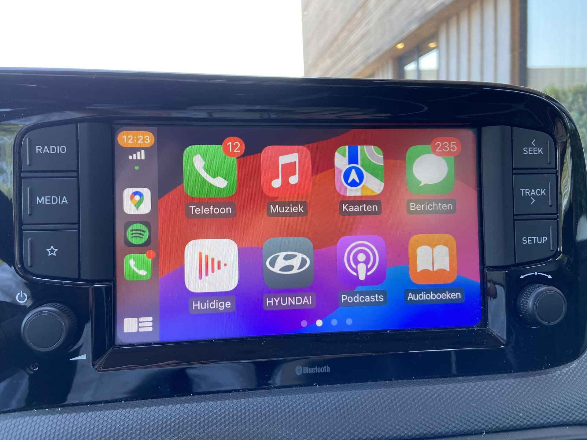 Hyundai i10 1.0 Comfort APPLE CARPLAY & ANDROID AUTO | VERMOEIDHEIDSHERKENNING | - 23/37