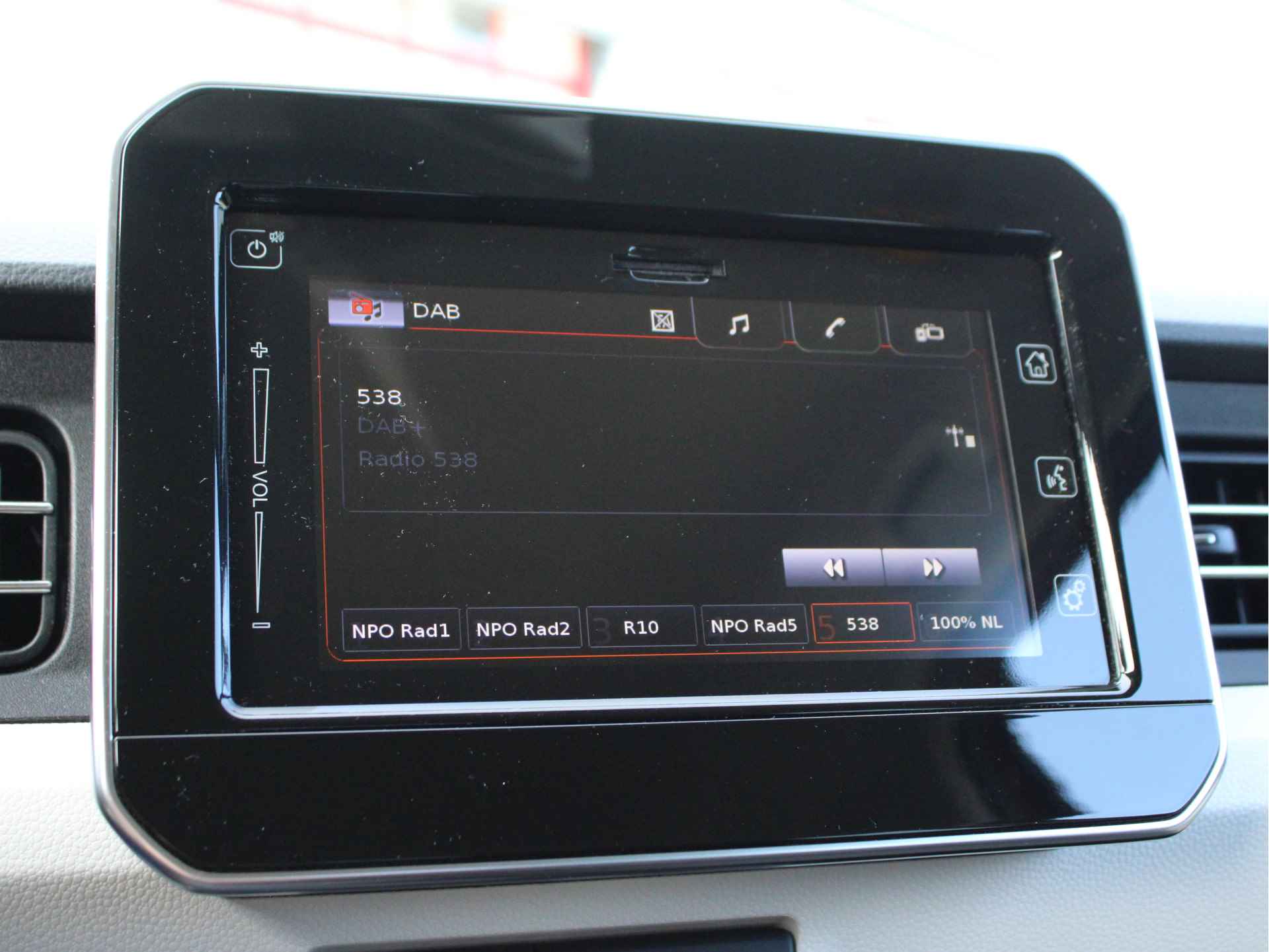 Suzuki Ignis 1.2 Select Navigatie, Airco, Bluetooth, Achteruitrijcamera, DAB Radio, Stoelverwarming Voor - 23/39