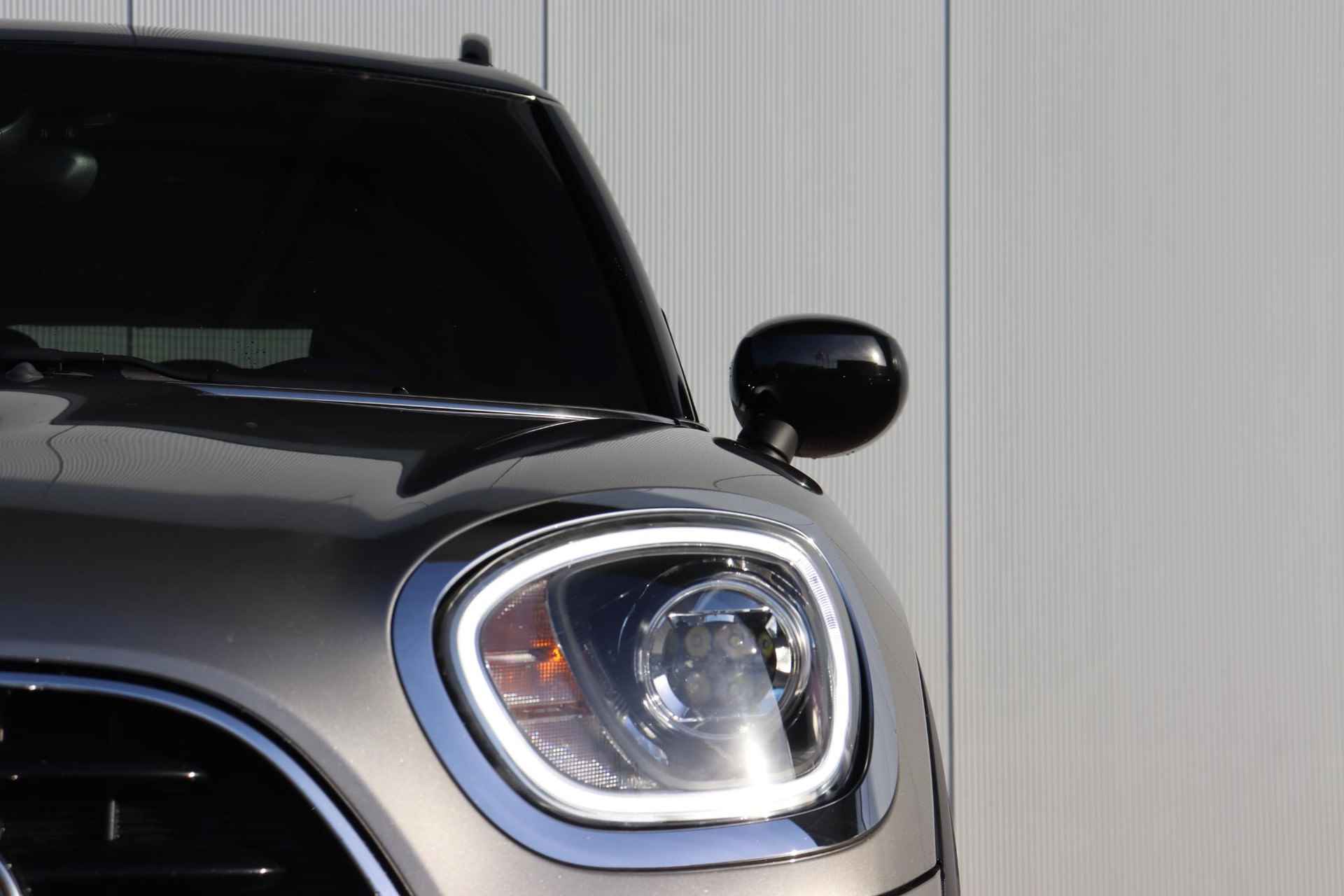 Mini Mini Countryman 1.5 Cooper Chili Trekhaak met afneembare kogel / Harman-Kardon / Panorama dak / Navigatie / Stoelverwarming / Lederen bekleding - 3/30