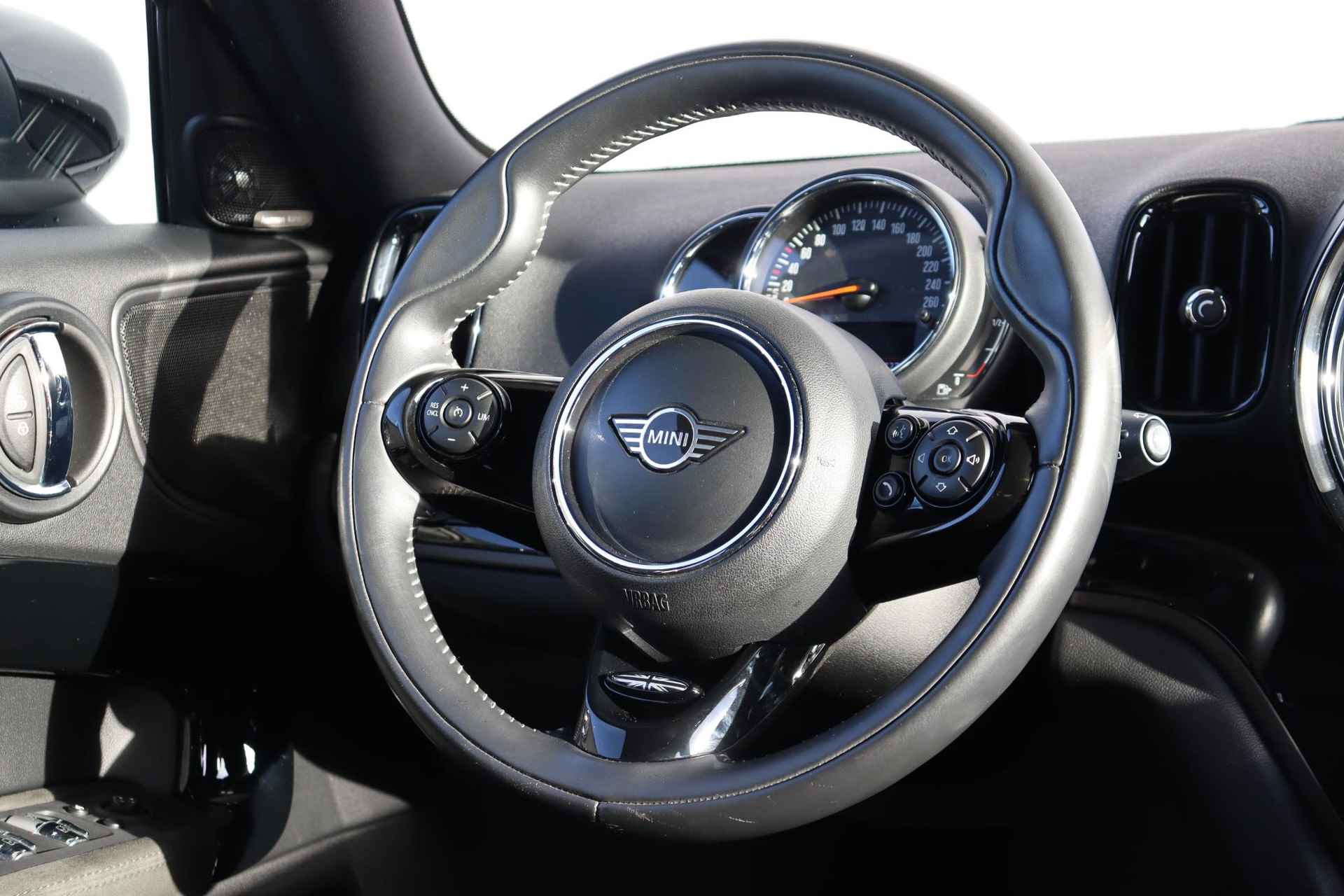 Mini Mini Countryman 1.5 Cooper Chili Trekhaak met afneembare kogel / Harman-Kardon / Panorama dak / Navigatie / Stoelverwarming / Lederen bekleding - 13/30