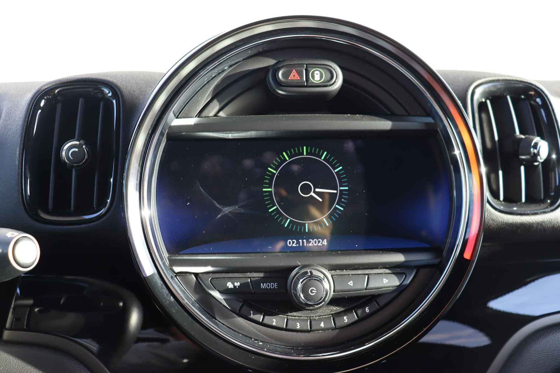 Mini Mini Countryman 1.5 Cooper Chili Trekhaak met afneembare kogel / Harman-Kardon / Panorama dak / Navigatie / Stoelverwarming / Lederen bekleding - 17/30