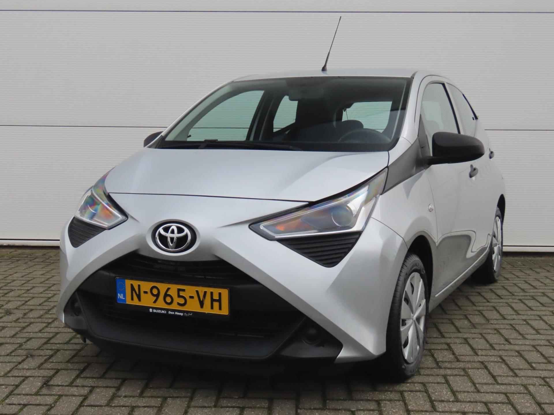 Toyota Aygo 1.0 VVT-i X- Fun uitvoering / Cruise control - 2/27