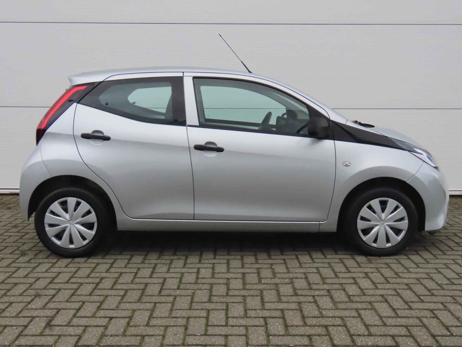 Toyota Aygo 1.0 VVT-i X- Fun uitvoering / Cruise control - 7/27