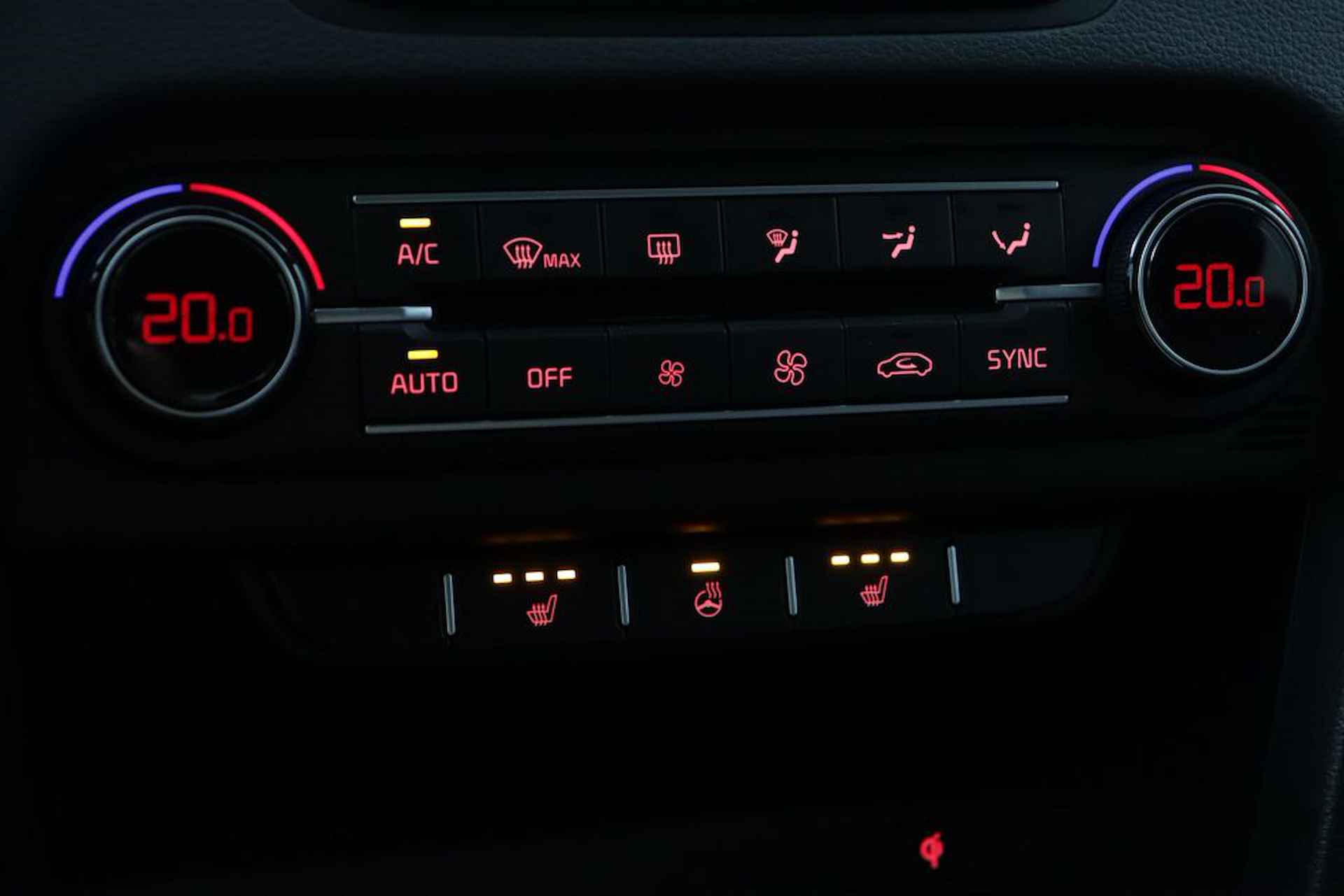 Kia Ceed Sportswagon 1.0 T-GDi DynamicPlusLine - Navigatie - LED Koplampen - Navigatie - Cruise Control - Climate Control - Stoel/Stuur Verwarming - Fabrieksgarantie Tot 2030 - 26/60