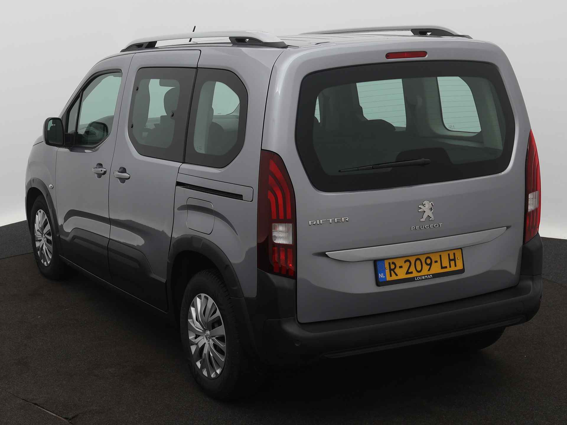 Peugeot Rifter 1.2 Puretech Active Limited | Stoelverwarming | Parkeersensoren | Airco | - 16/42