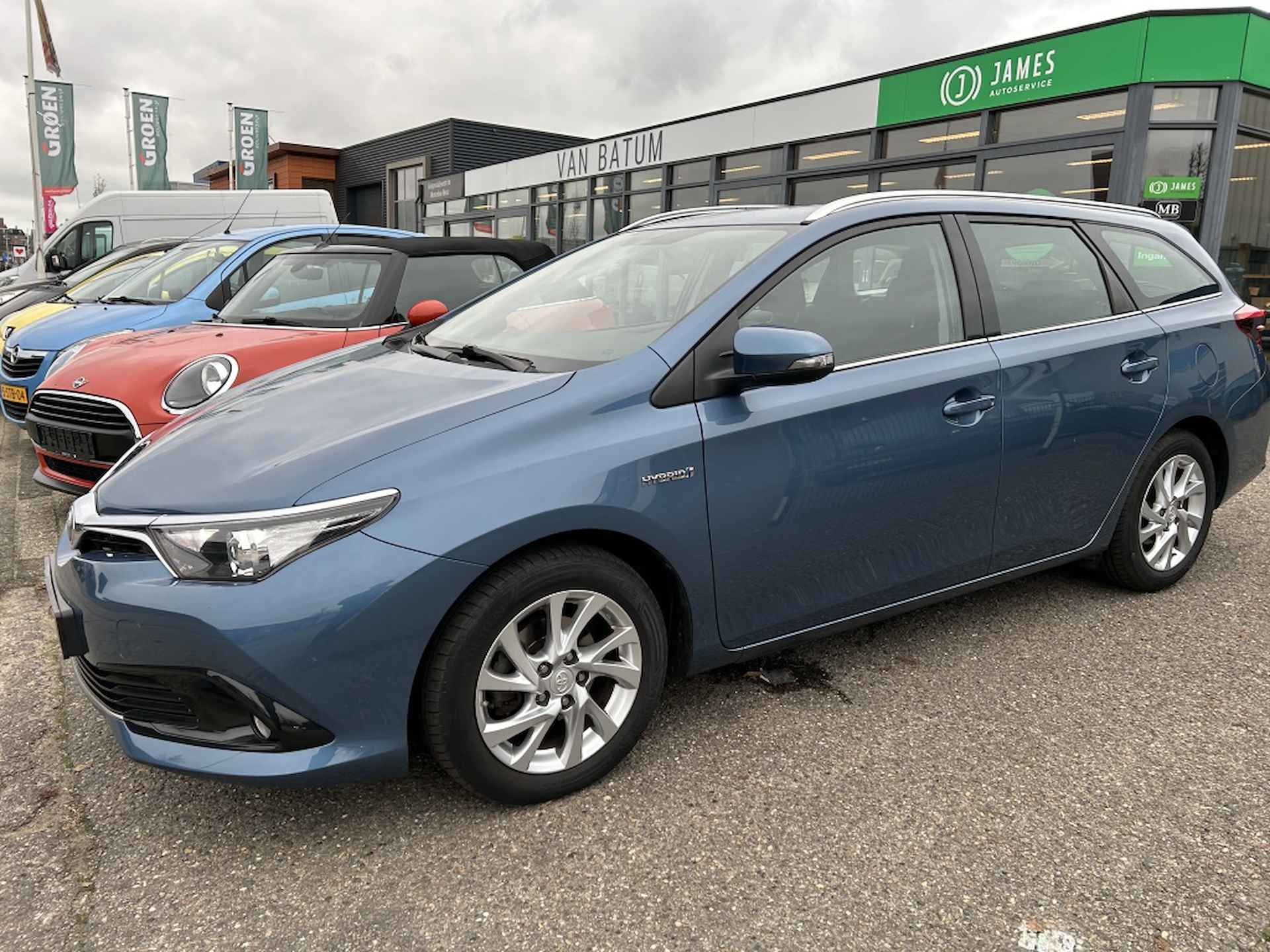 Toyota Auris Touring Sports 1.8 Hybr. Aspiration - 2/26