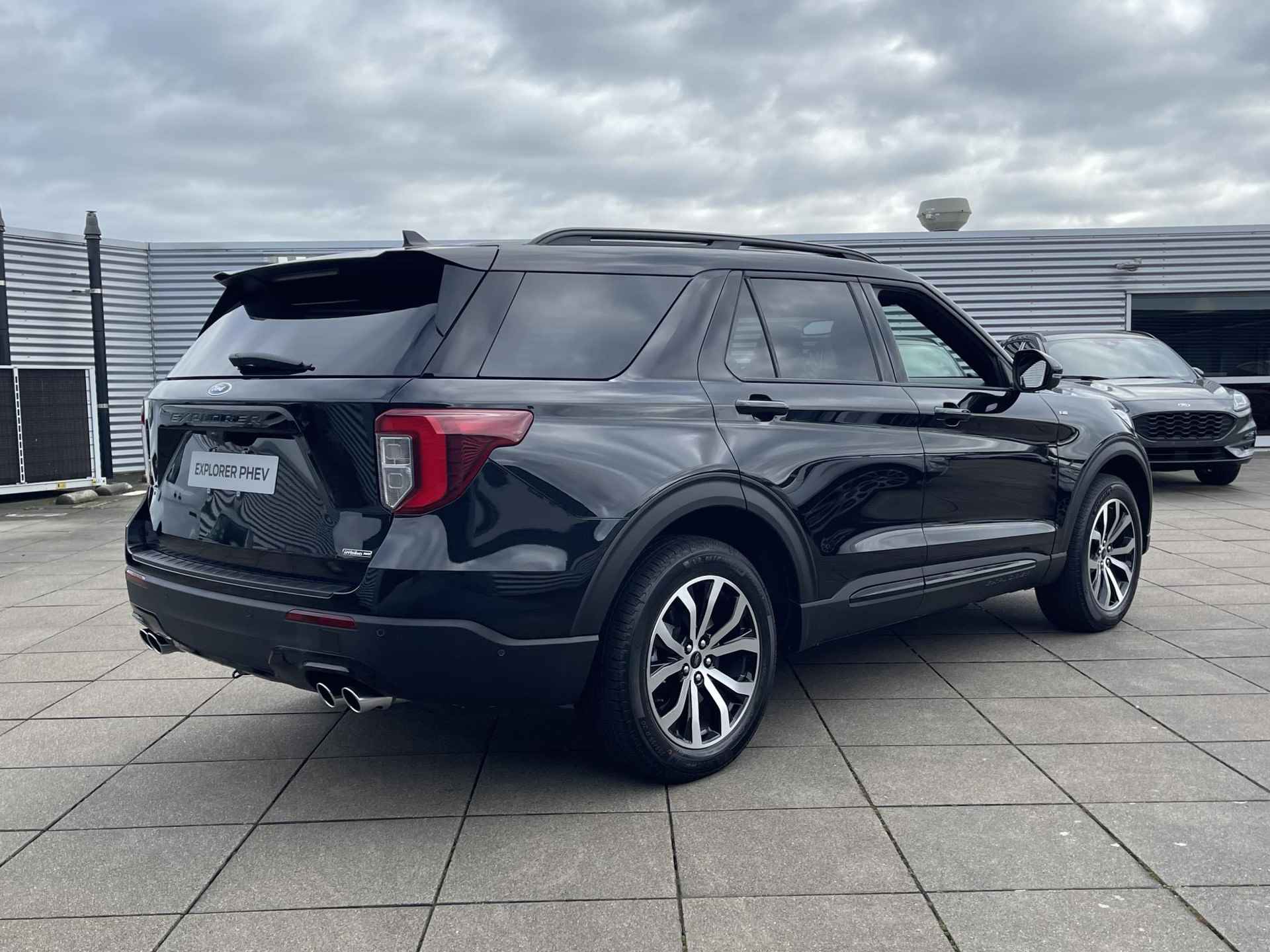 Ford Explorer 3.0 V6 EcoBoost PHEV ST-Line - 8/35