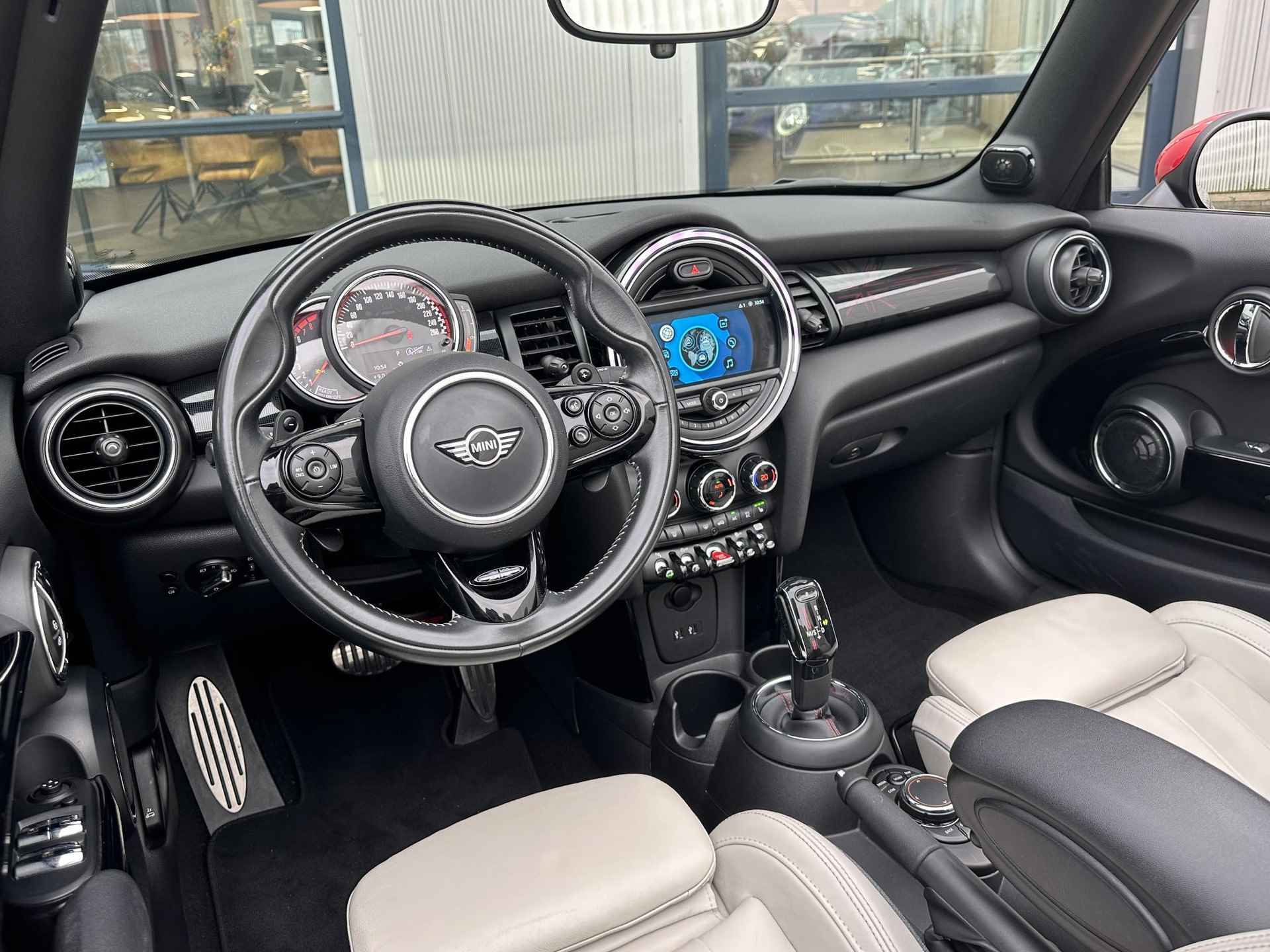 Mini John Cooper Works 2.0 Chili Cabrio | H&K/Leder/Navi/Carplay/18-inch - 18/27