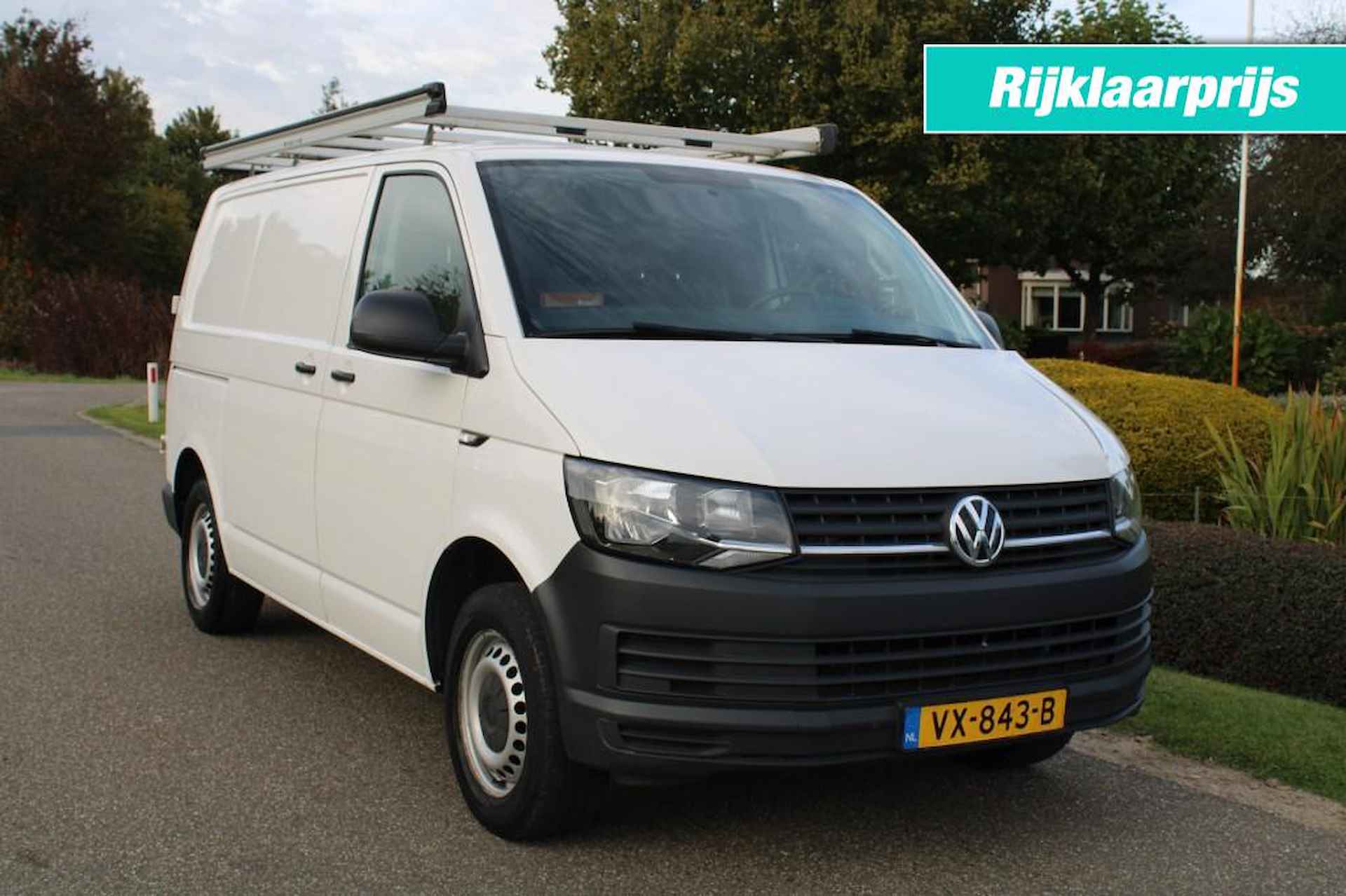 VOLKSWAGEN Transporter 2.0 TDI 102pk L1H1 Trend airco/cruise/trekhaak/imperiaal - 1/32