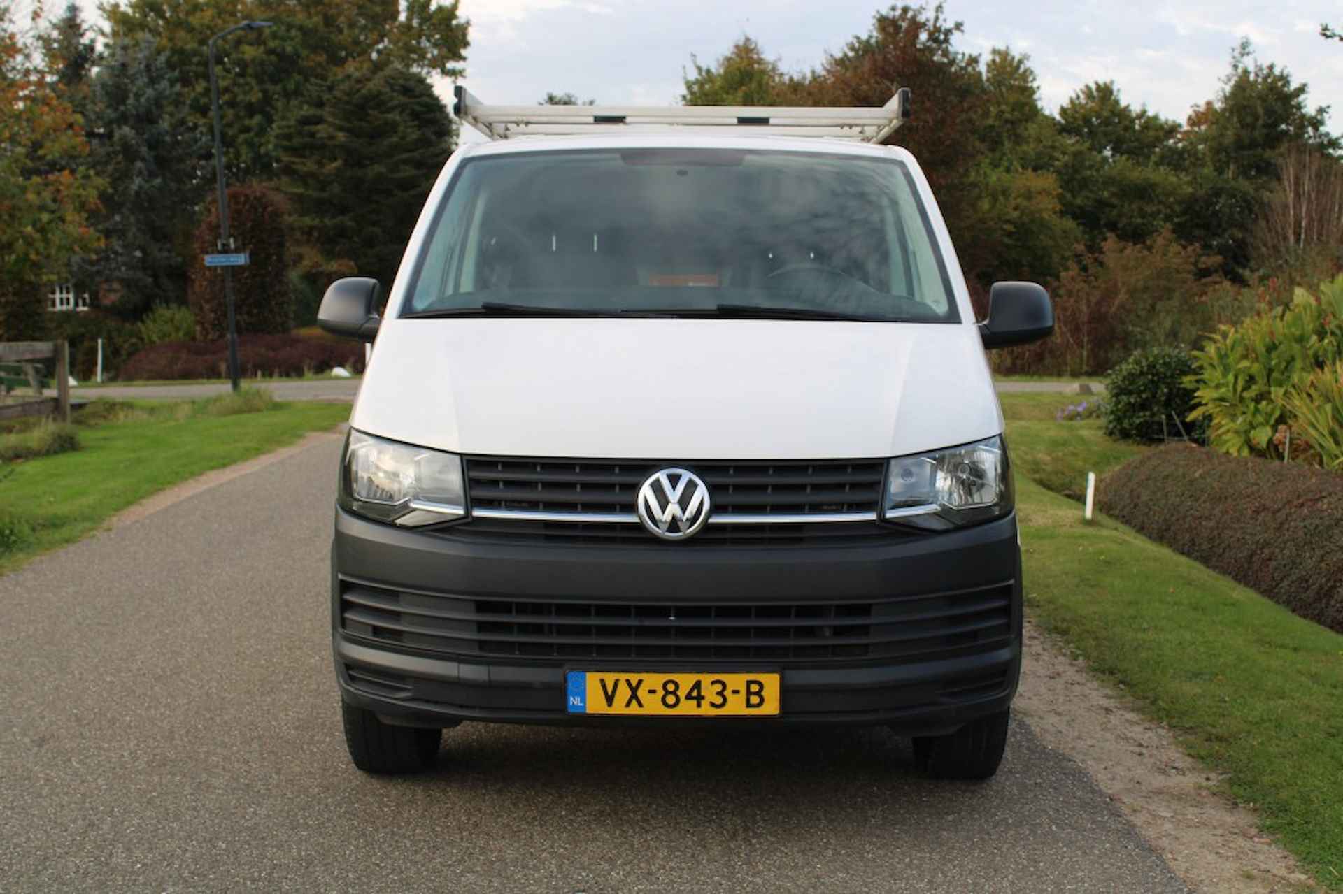 VOLKSWAGEN Transporter 2.0 TDI 102pk L1H1 Trend airco/cruise/trekhaak/imperiaal - 23/32