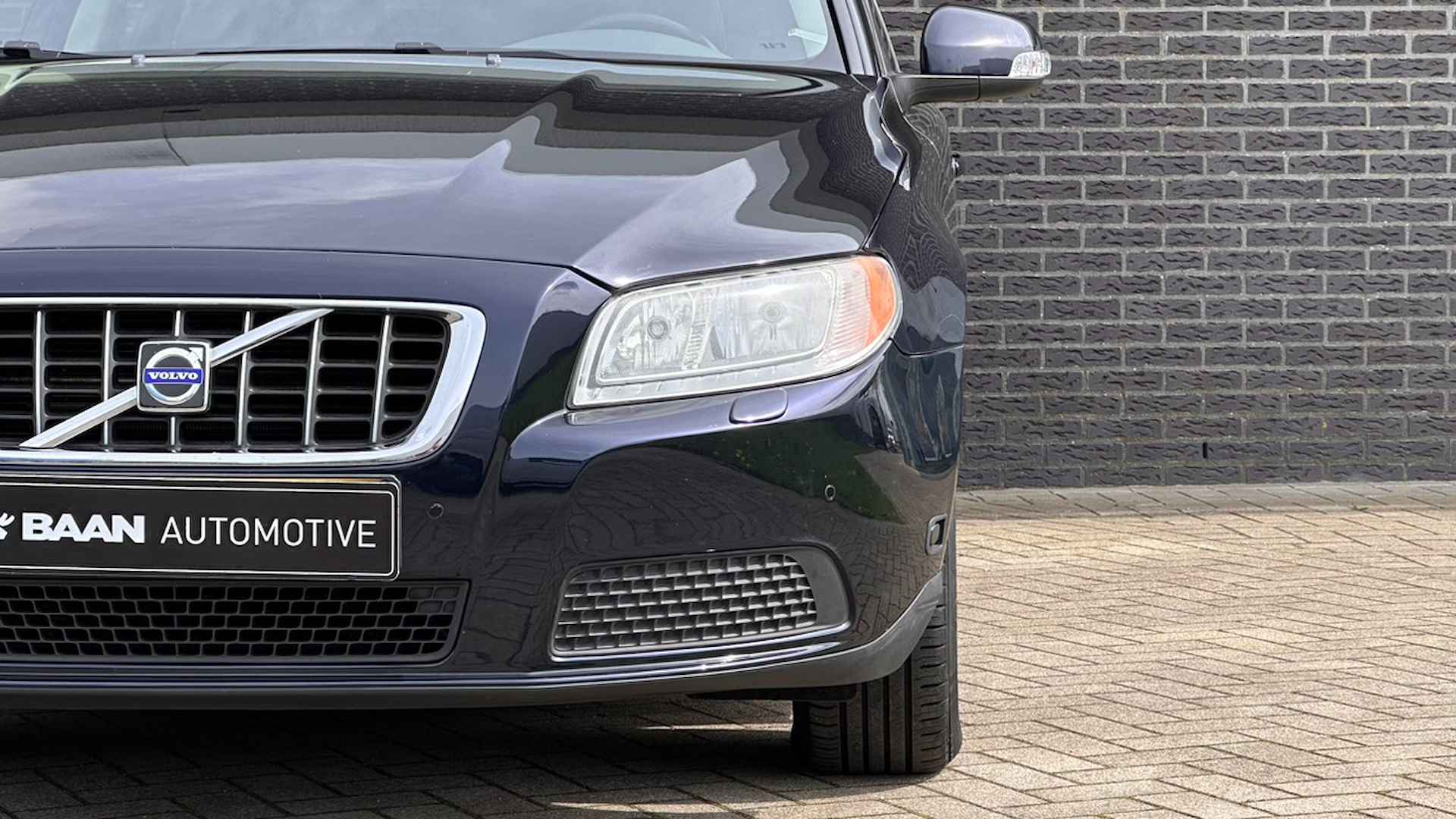 Volvo V70 2.0F Kinetic | Leder | Stoelverwarming | Automaat - 31/32