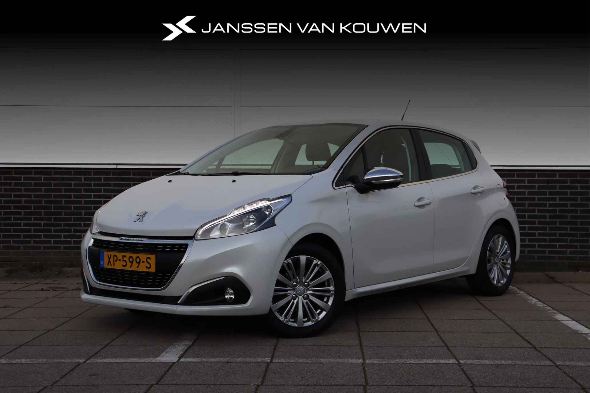 Peugeot 208 1.2 PureTech Blue Lease Allure Navigatie Climate Control 16"