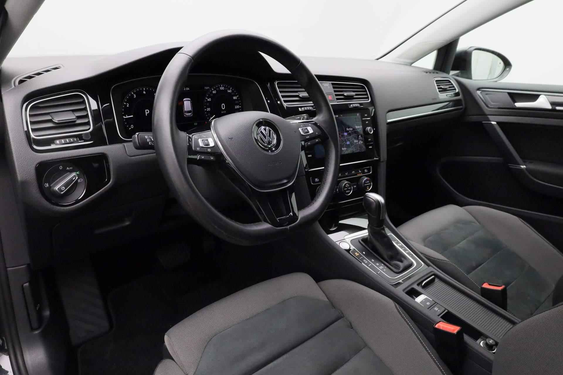 Volkswagen Golf Variant 1.5 TSI 150PK DSG Highline Business R | Pano | Stuur-/stoelverwarming | Digitaal Cockpit | ACC - 3/40