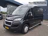 Peugeot Boxer 333 2.2 BlueHDi 140pk L2H2 Premium | Navi | Cruise | Airco | Trekhaak | Camera | Verzwaarde vering | betimmering | Passagiersbank | Comfortstoel |