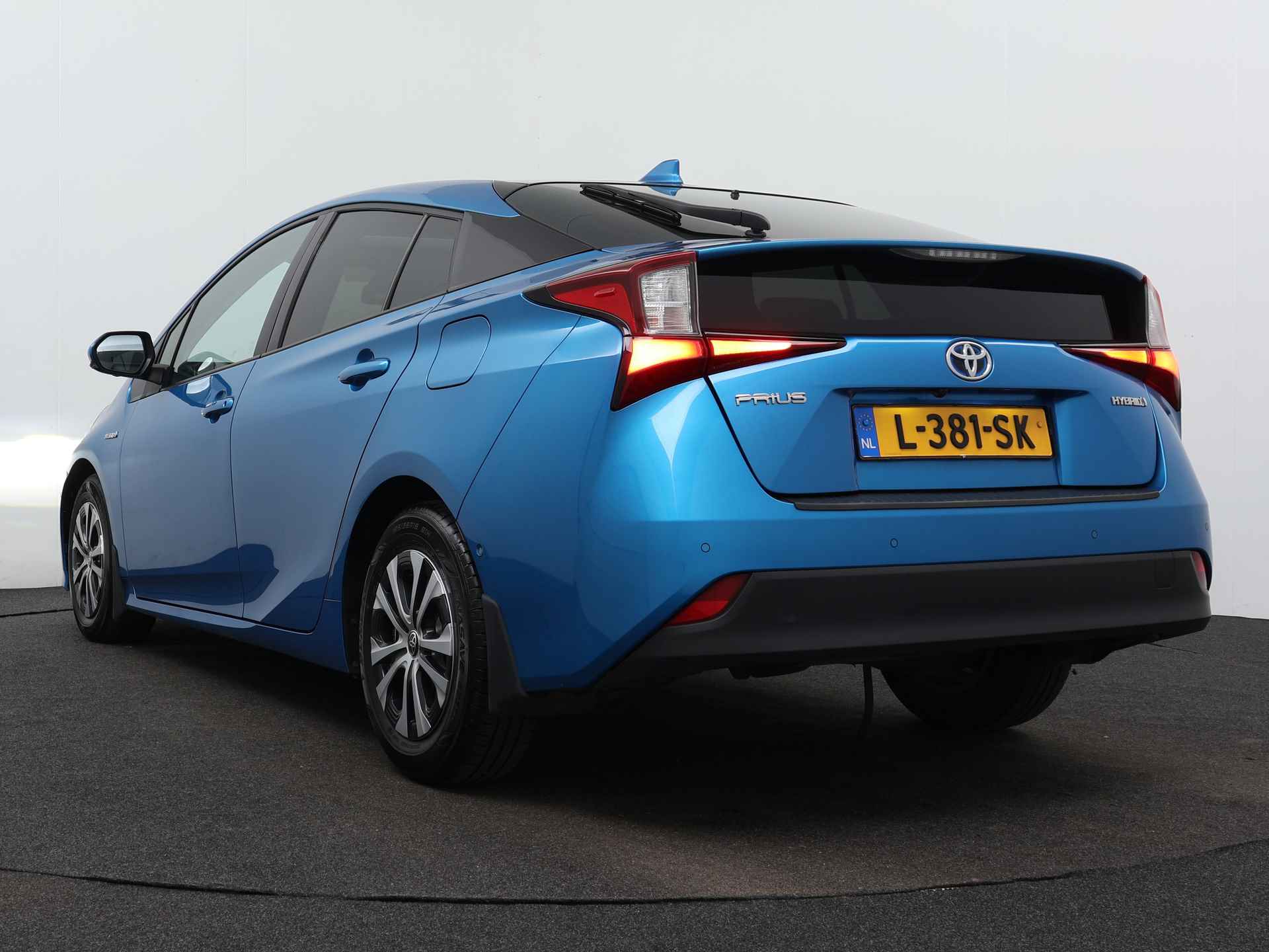 Toyota Prius 1.8 Executive | JBL | Head-up Display | Navigatie | Dodehoek Detectie | - 12/39