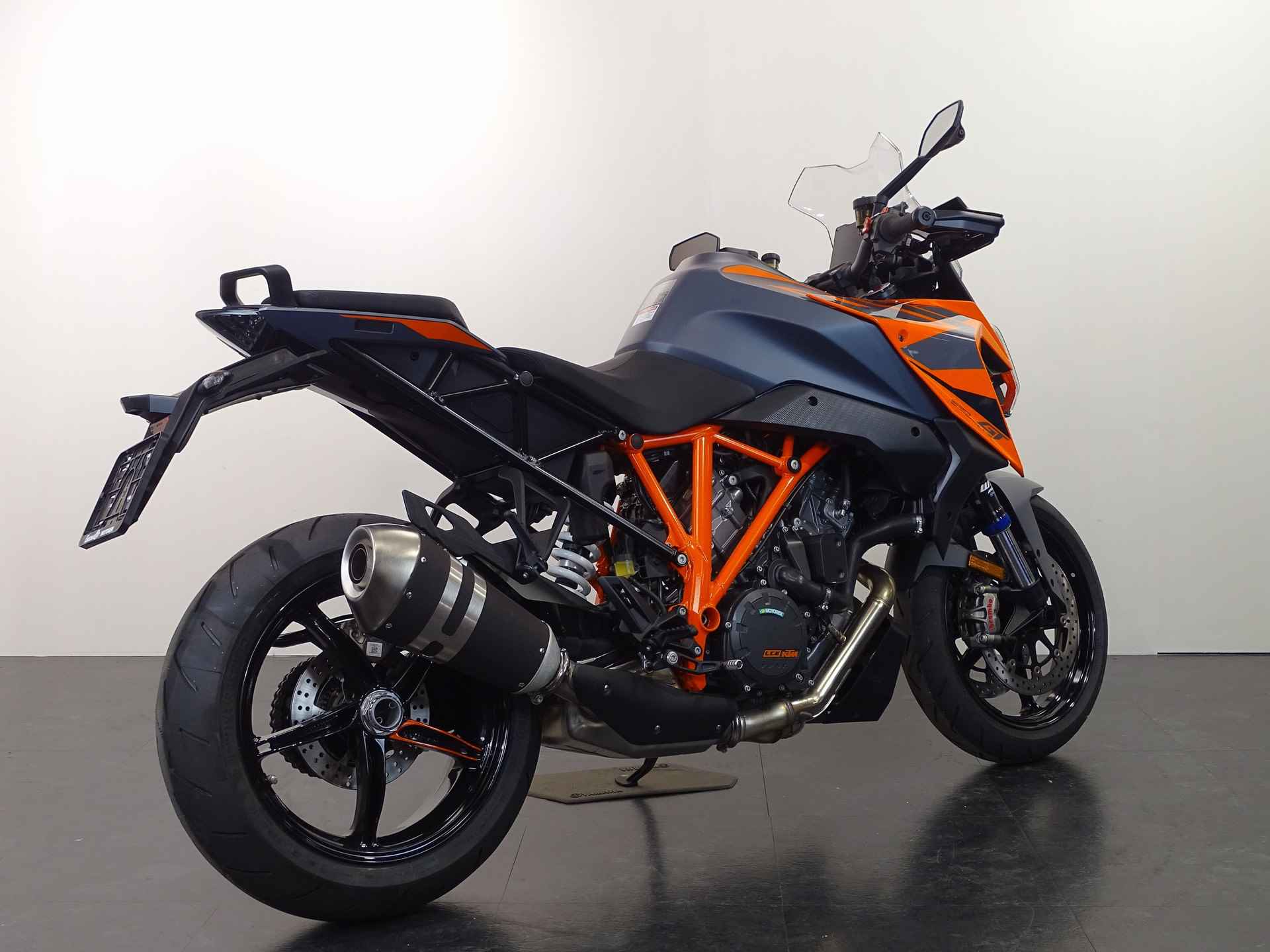 KTM 1290 SUPER DUKE GT - 11/12