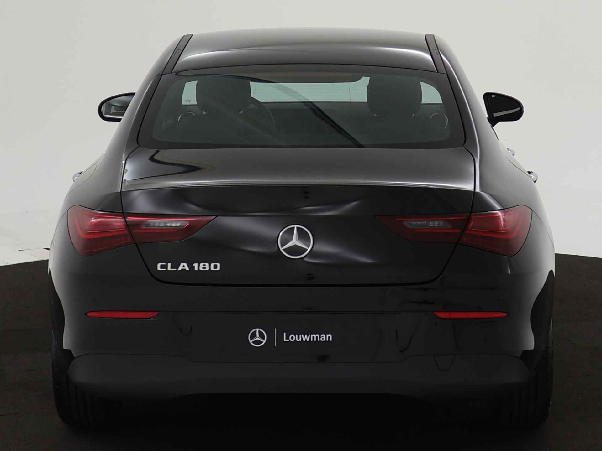 Mercedes-Benz CLA-Klasse 180 Star Edition | Parkeerpakket met achteruitrijcamera | KEYLESS GO | Dodehoekassistent | USB pakket plus | Verwarmde stoelen vooraan | - 25/37