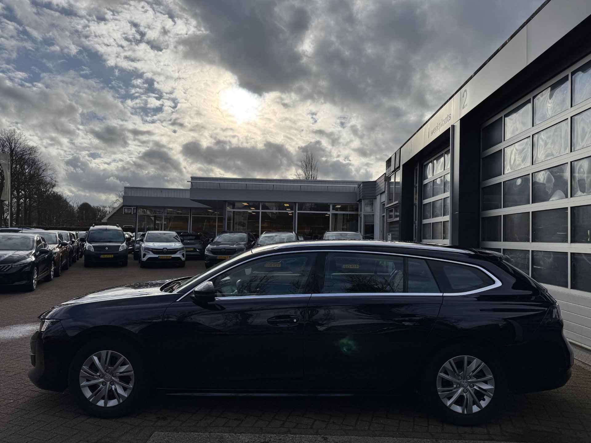 Peugeot 508 SW 1.2 PureTech Blue Lease Active - 8/18