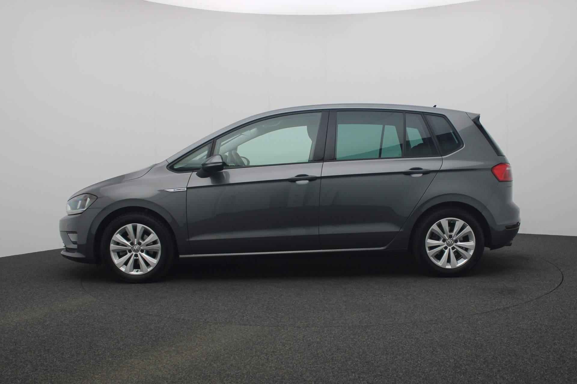 Volkswagen Golf Sportsvan 1.0 TSI 115PK DSG Comfortline - Origineel NL | Trekhaak | Navi | Parkeersensoren voor/achter | Cruise | Clima | 16 inch | Apple Carplay / Android Auto - 15/35