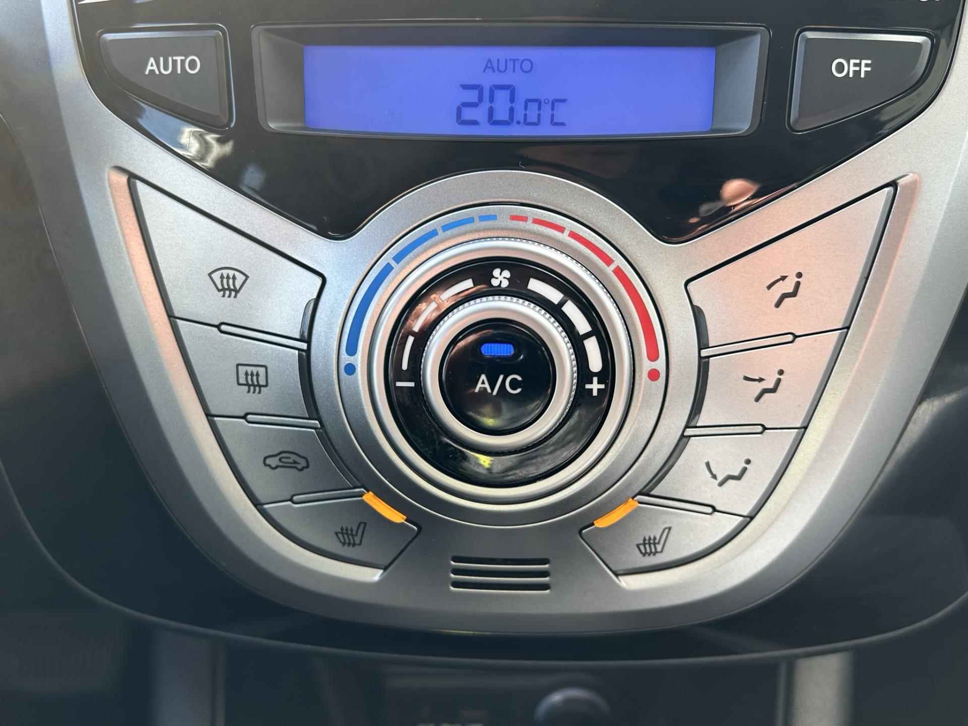 Hyundai Ix20 1.6i i-Vision Automaat Clima Park.Sens Bluetooth Stoelverwarming LM -Velgen Trekhaak Volledig Dealeronderhouden! - 16/33