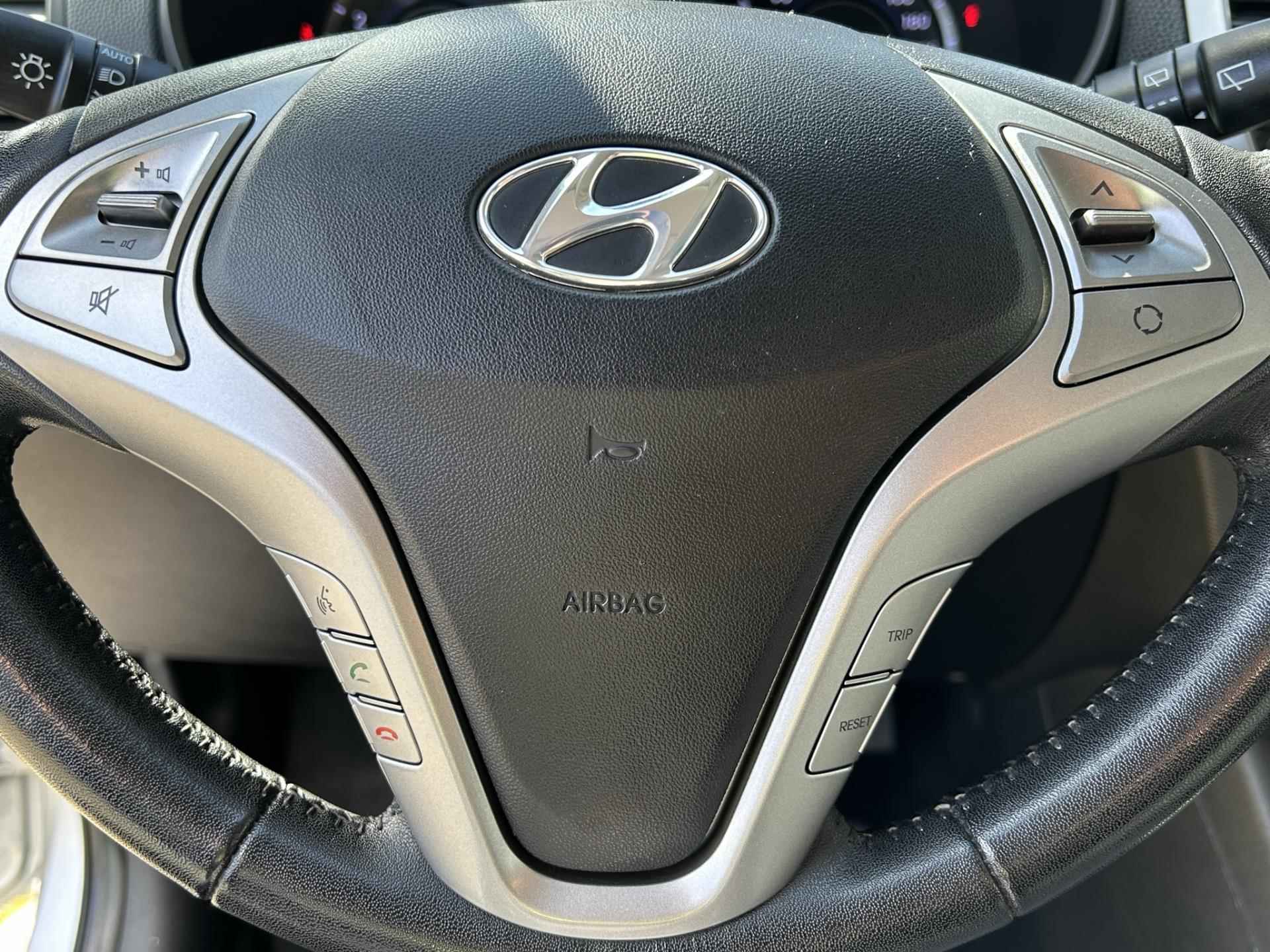 Hyundai Ix20 1.6i i-Vision Automaat Clima Park.Sens Bluetooth Stoelverwarming LM -Velgen Trekhaak Volledig Dealeronderhouden! - 25/33