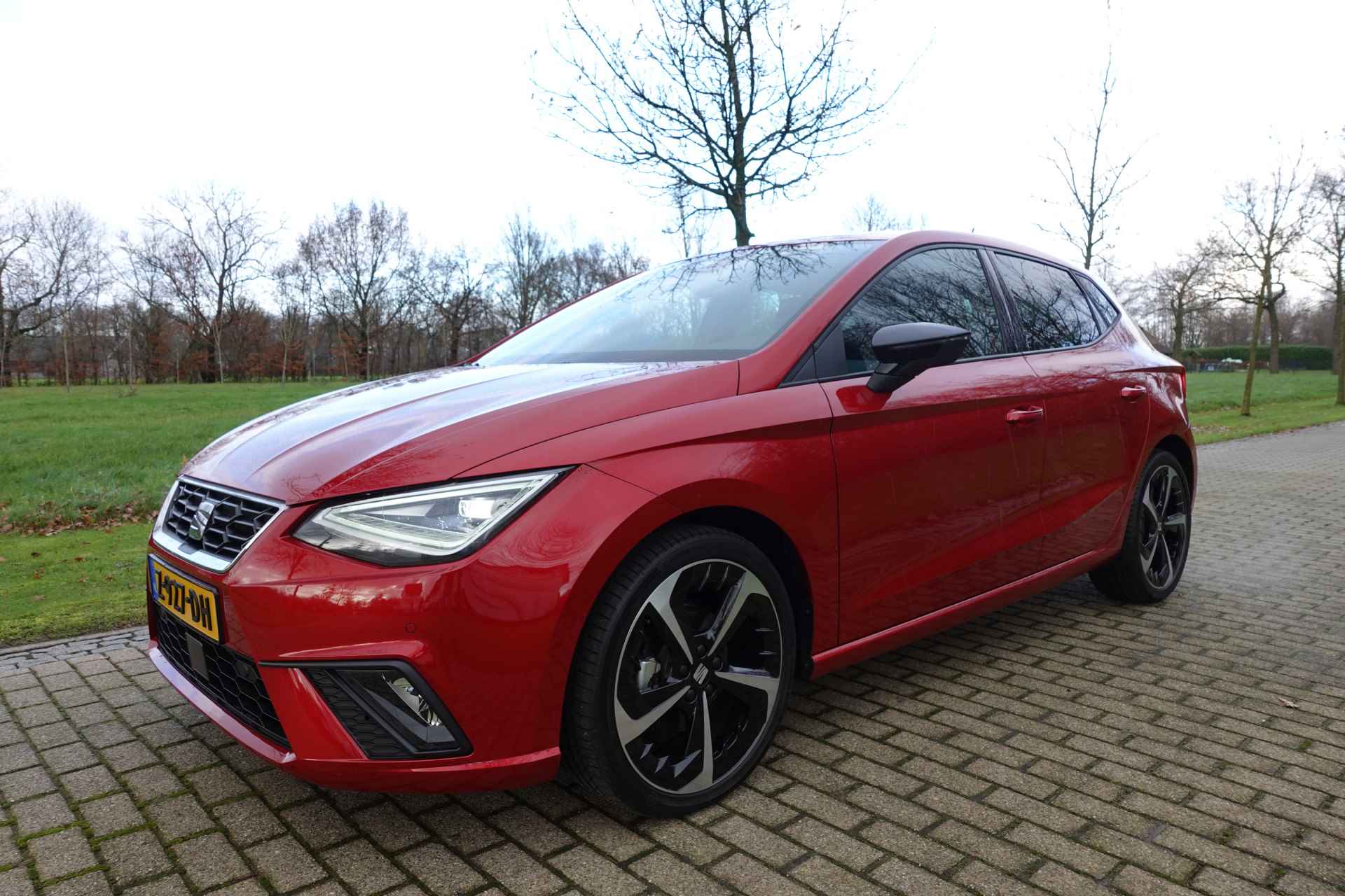 SEAT Ibiza 1.0 EcoTSI FR Business Connect Automaat Led Stoelverwarming Camera Travel assist Lane assist - 3/56