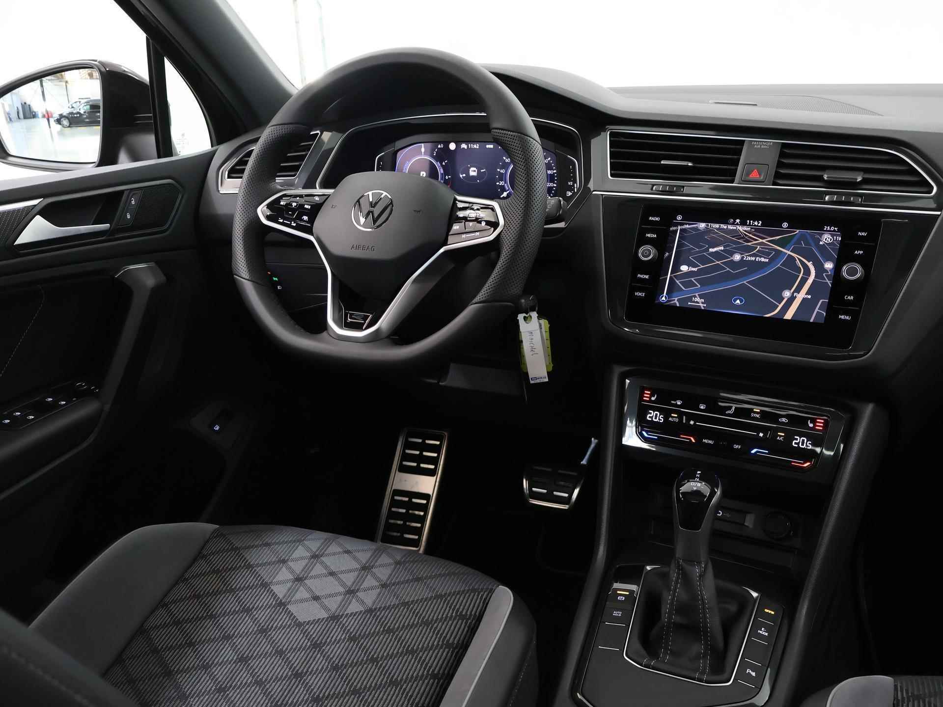 Volkswagen Tiguan 1.4 TSI eHybrid R-Line Business+ | Panoramadak | Adaptieve Cruise Control | LED Koplampen | Digitaal Dashboard | Trekhaak - 10/53