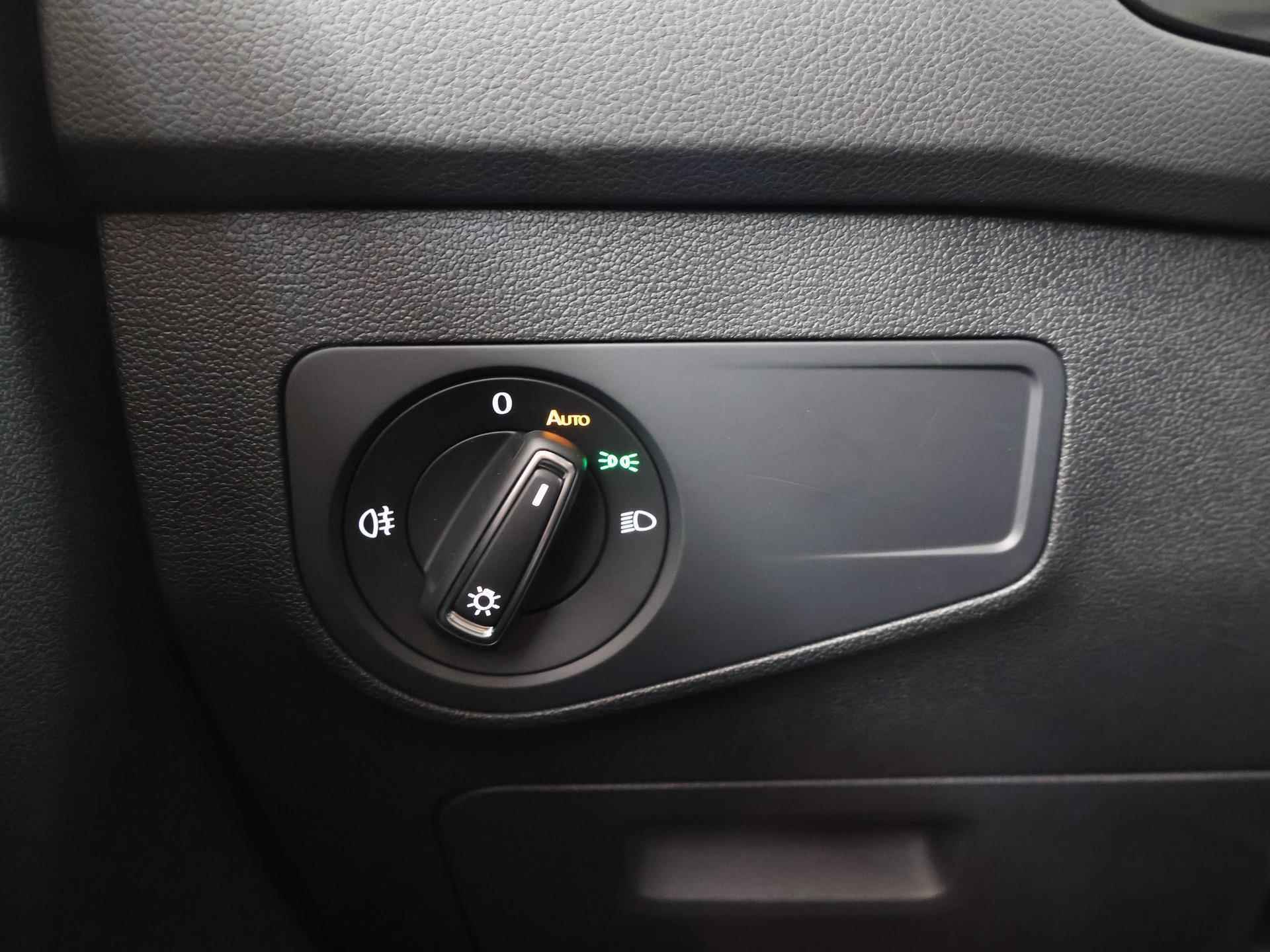 Volkswagen Tiguan 1.4 TSI eHybrid R-Line Business+ | Panoramadak | Adaptieve Cruise Control | LED Koplampen | Digitaal Dashboard | Trekhaak - 40/53