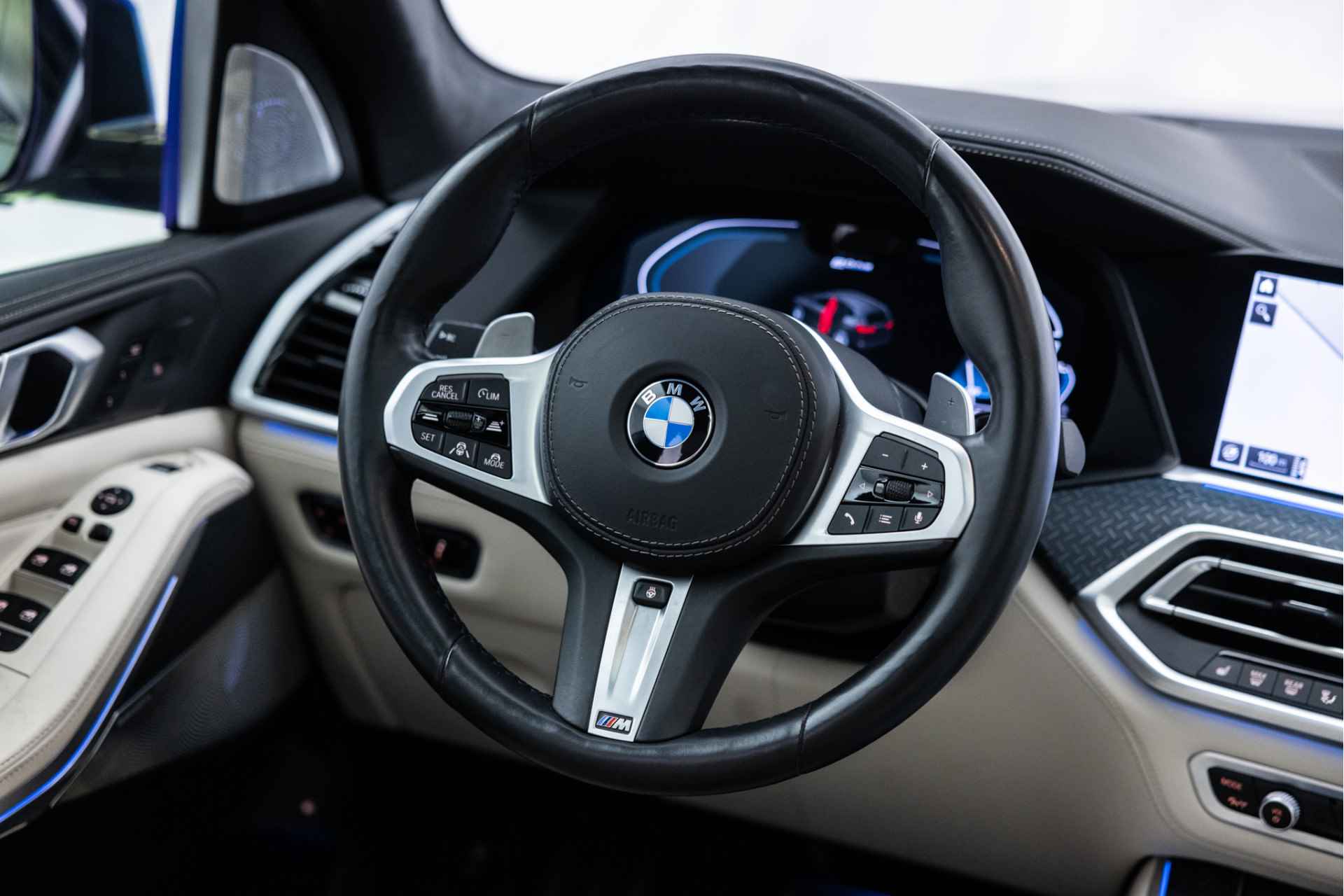 BMW X5 xDrive45e | M-Sport | Pano Sky-L | Individual | 22" | B&W - 13/60