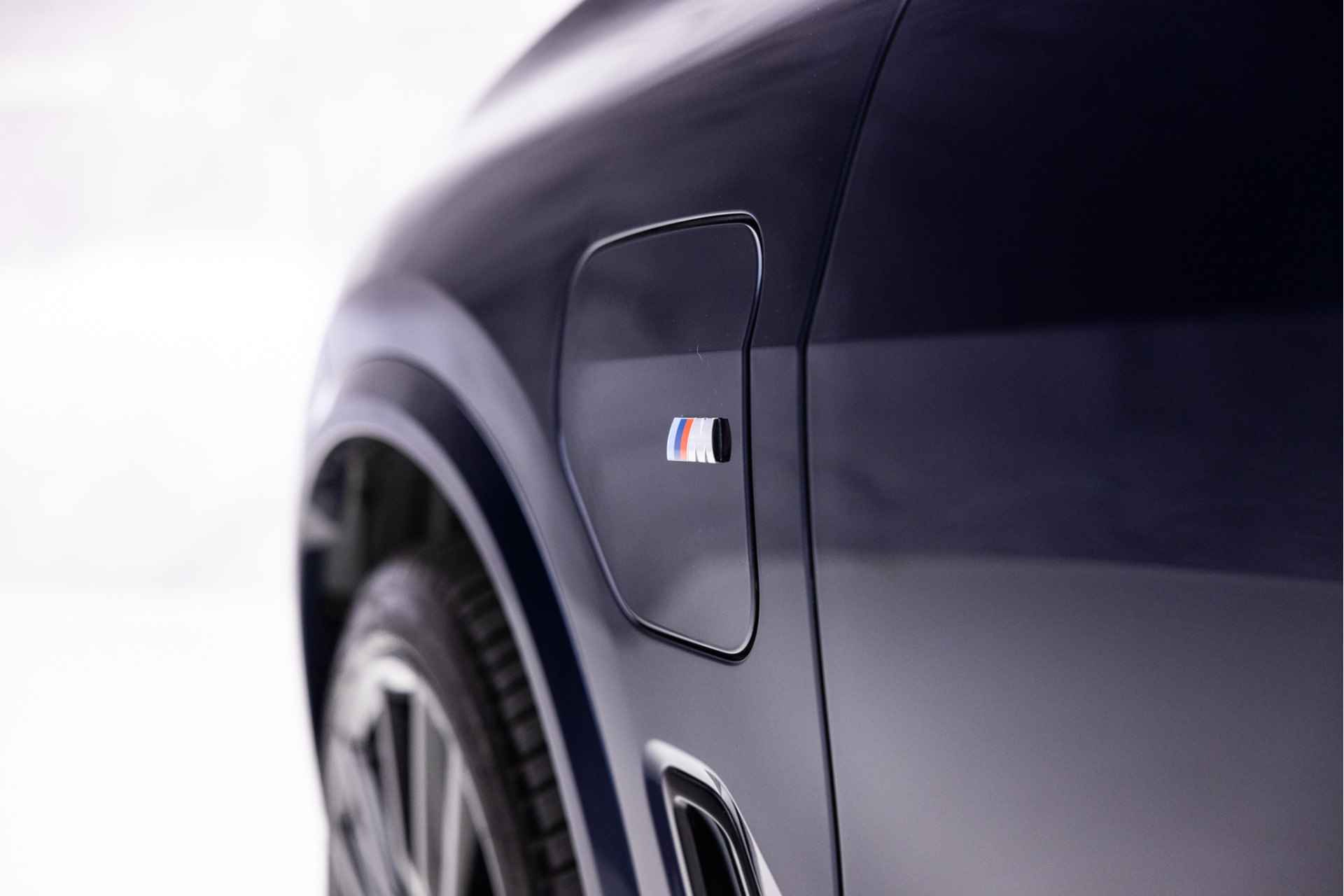BMW X5 xDrive45e | M-Sport | Pano Sky-L | Individual | 22" | B&W - 32/60