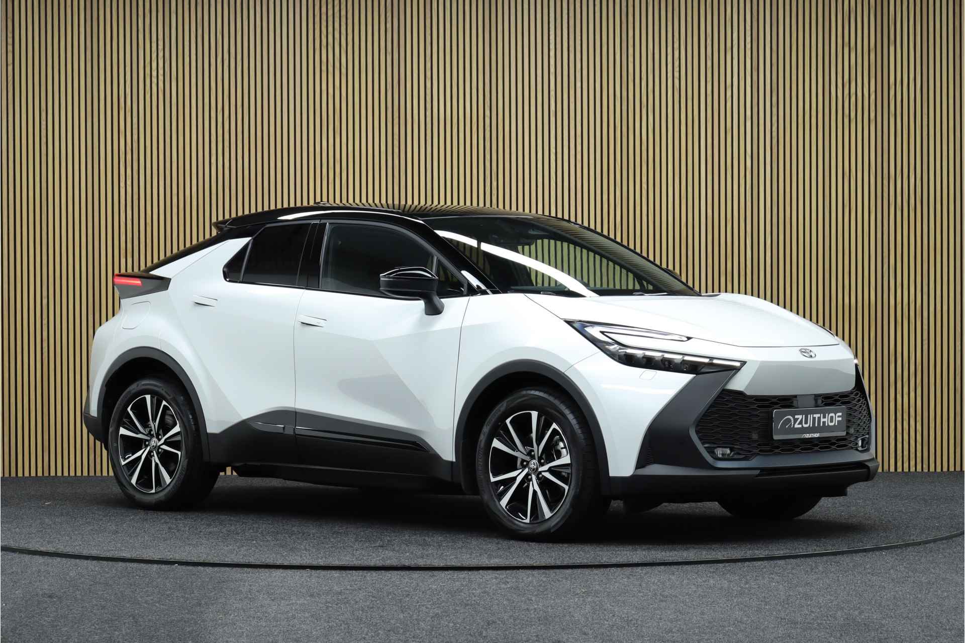 Toyota C-HR 2.0 Plug-in Hybrid 220 First Edition PHEV Navigatie | Winterpakket | Adaptieve Cruise | Parkeerhulp - 11/33