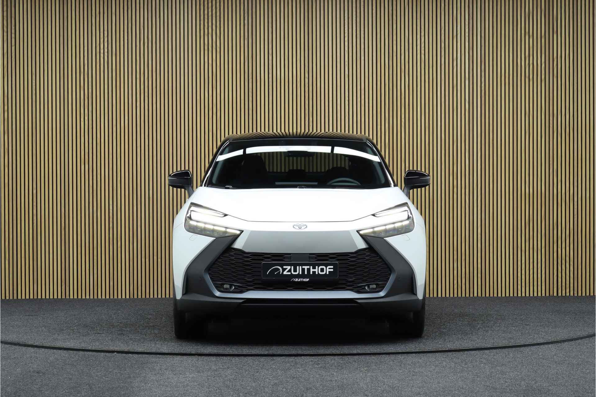 Toyota C-HR 2.0 Plug-in Hybrid 220 First Edition PHEV Navigatie | Winterpakket | Adaptieve Cruise | Parkeerhulp - 12/33