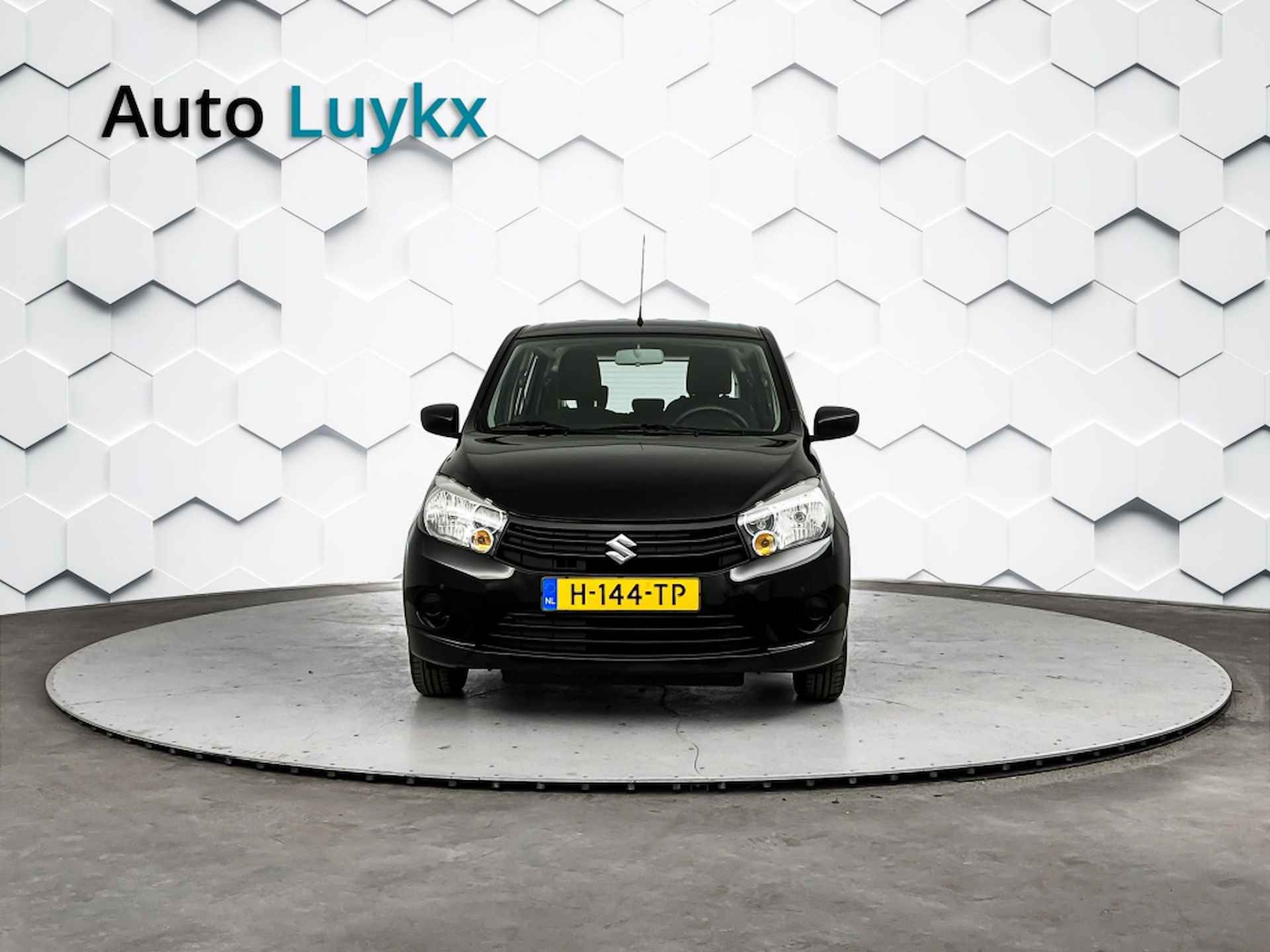 Suzuki Celerio 1.0 Comfort | Navigatie | Parkeersensoren voor + achter | Bluetooth - 7/36