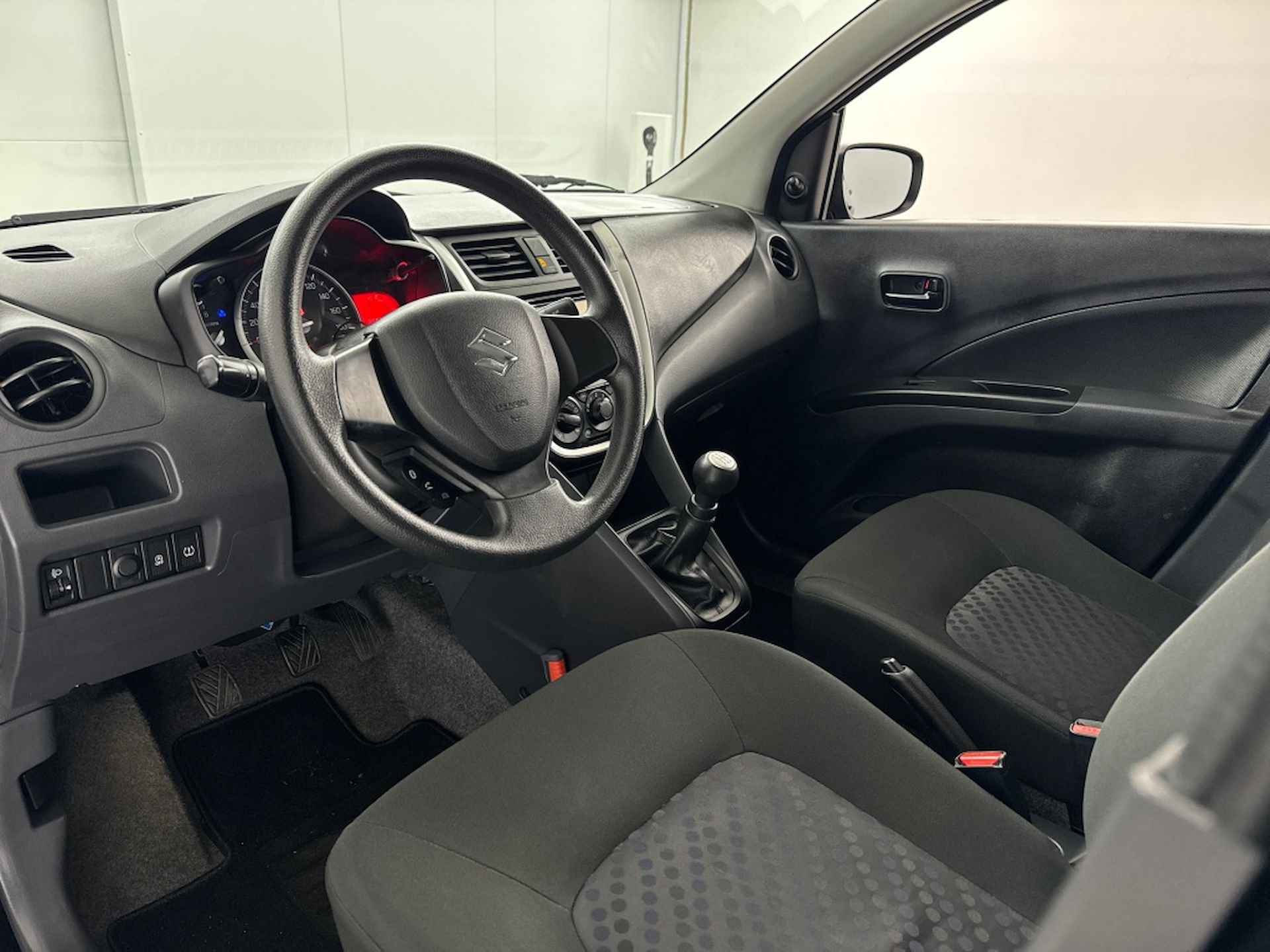 Suzuki Celerio 1.0 Comfort | Navigatie | Parkeersensoren voor + achter | Bluetooth - 13/36