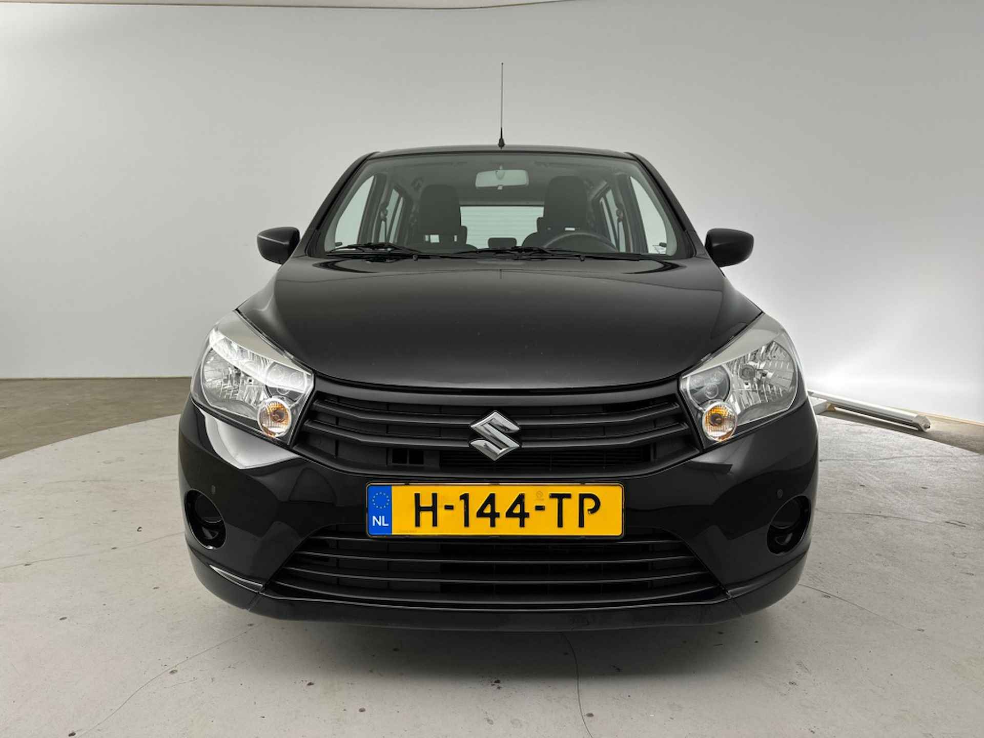 Suzuki Celerio 1.0 Comfort | Navigatie | Parkeersensoren voor + achter | Bluetooth - 27/36