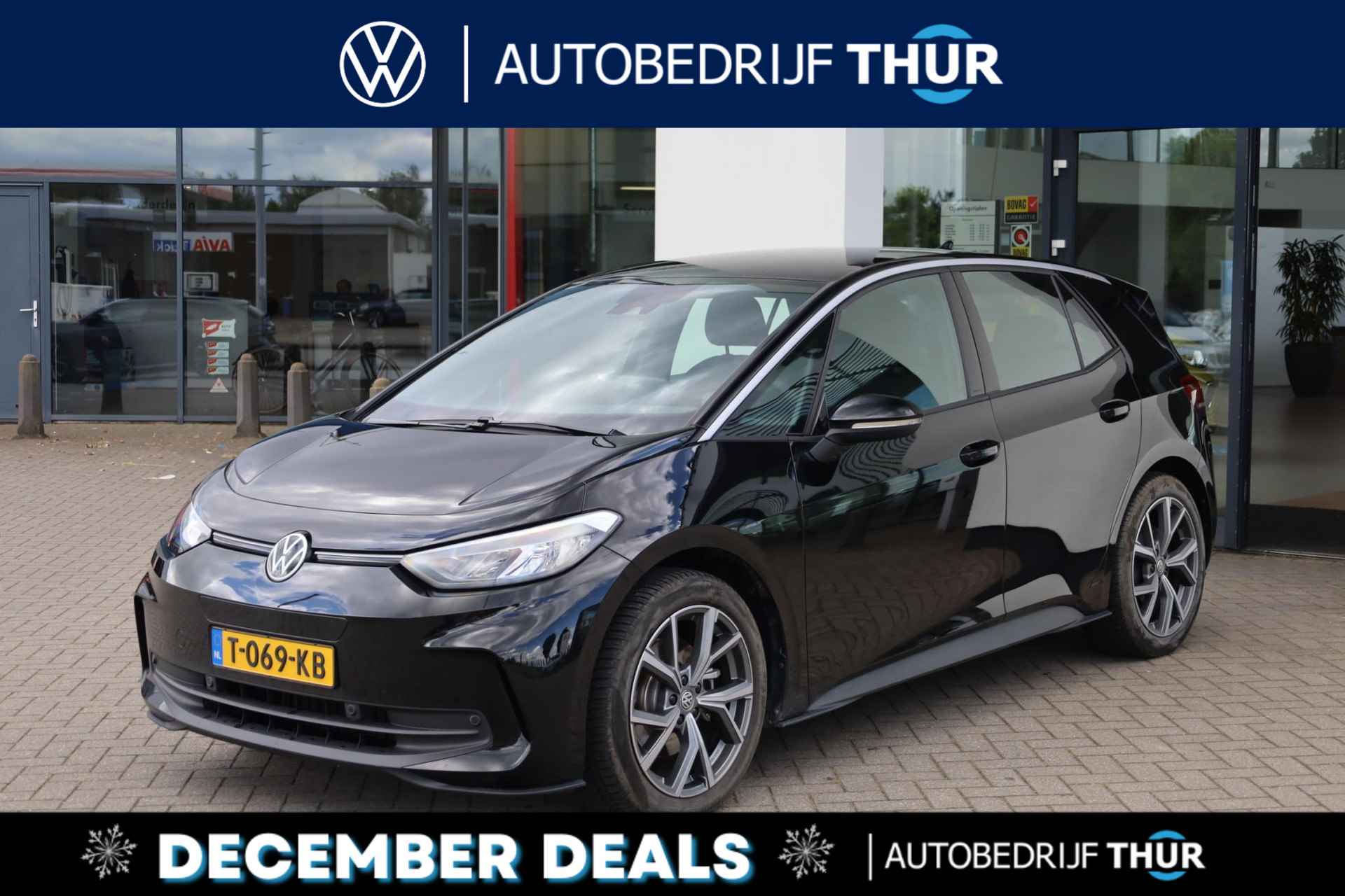 Volkswagen ID.3 Pro Business 58 kWh 204PK / 150kW, 58KWh Accu, 19" LMV met 4 seizoenenbanden, comfort pakket, stoelverwarming voor, assistance pakket (met camera), privacy glas, variable laadvloer, keyless access, adaptieve cruise control (acc) etc. DECEMBERDEAL - 1/36