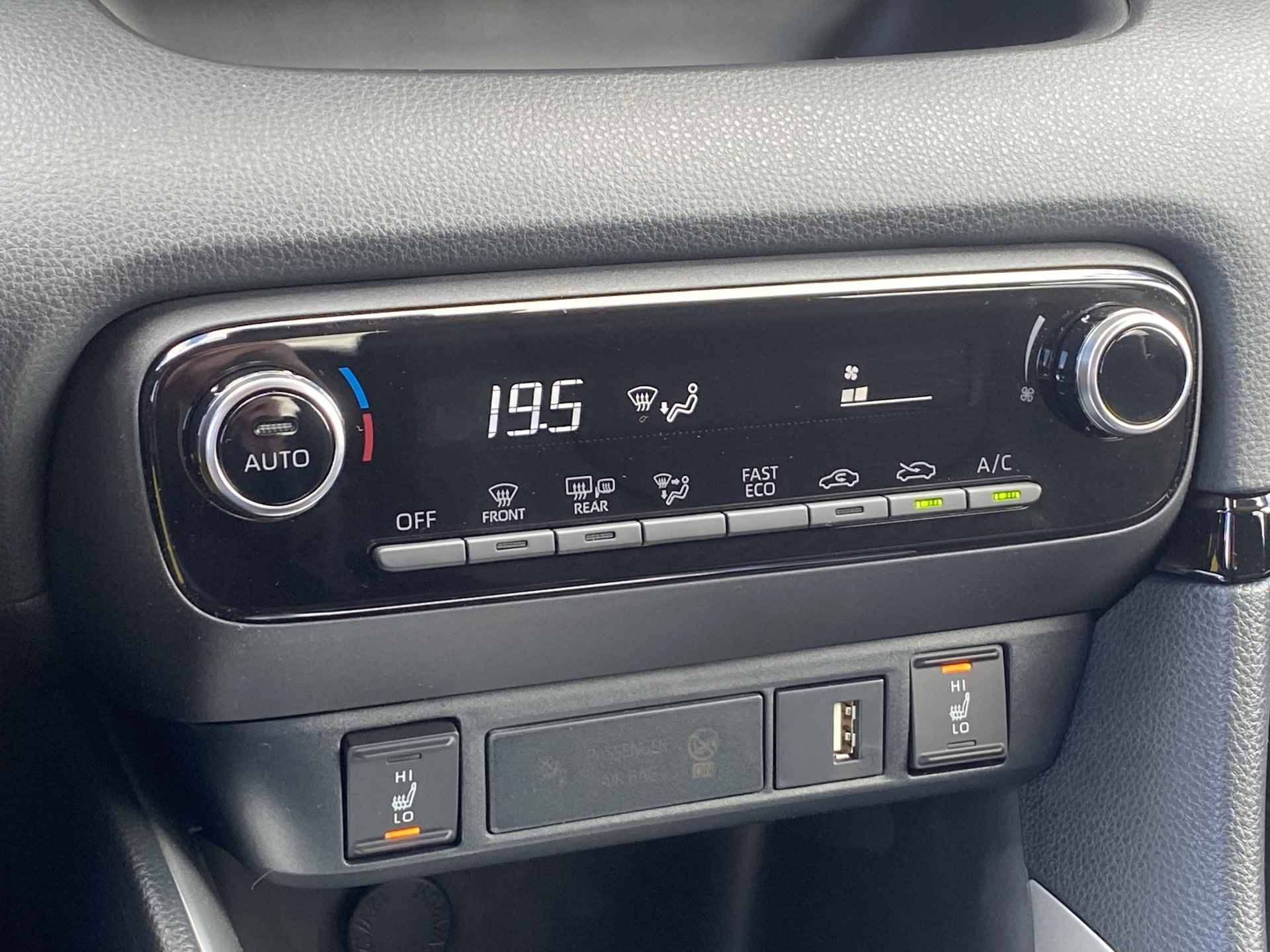Toyota Yaris 1.5 Hybrid Dynamic Limited Carplay Clima Cruise Stoelverwarming - 20/28