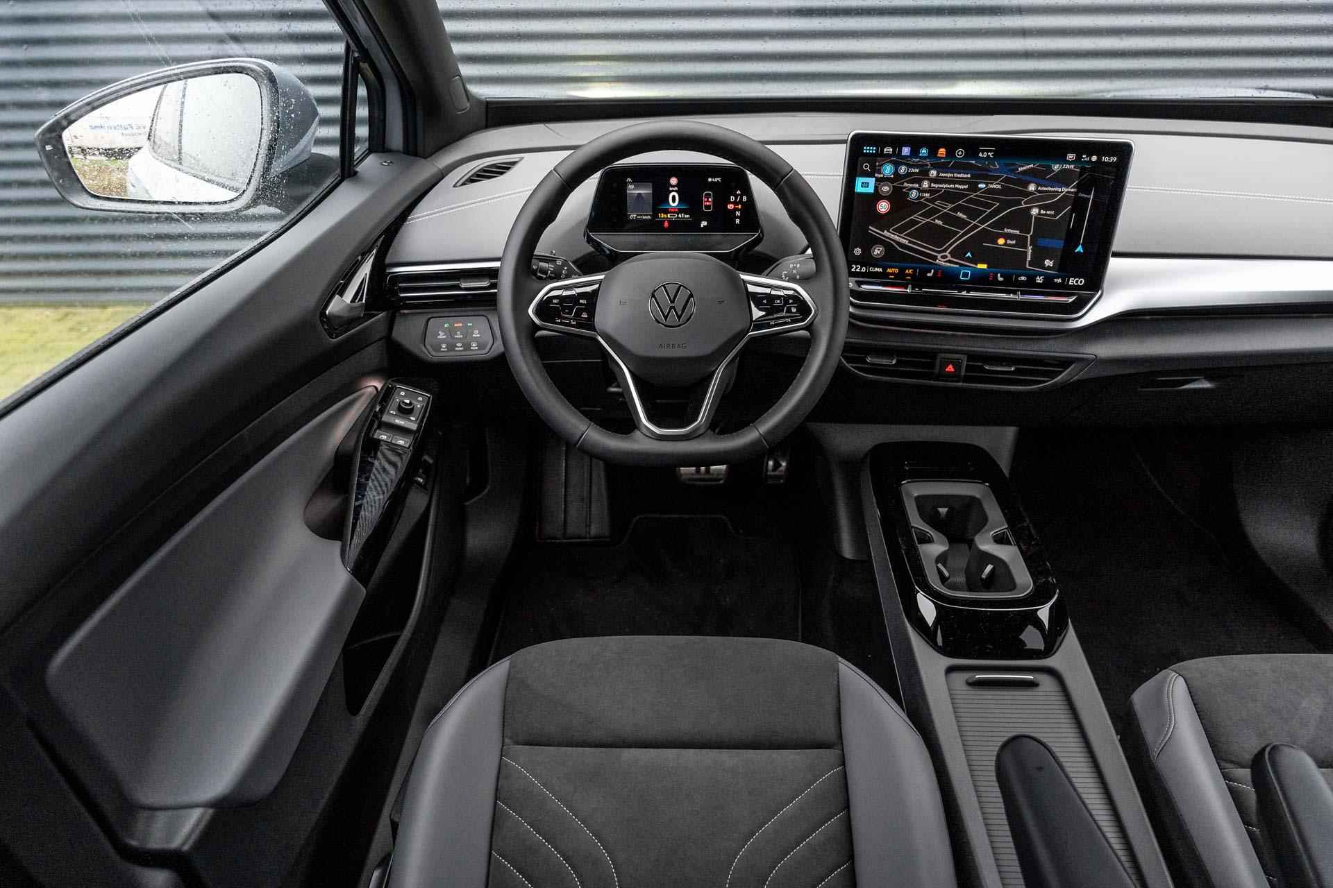 Volkswagen ID.4 Pro Business 286pk 77 kWh | LMV 19" | Warmtepomp | Trekhaak Uitklapbaar - 49/50