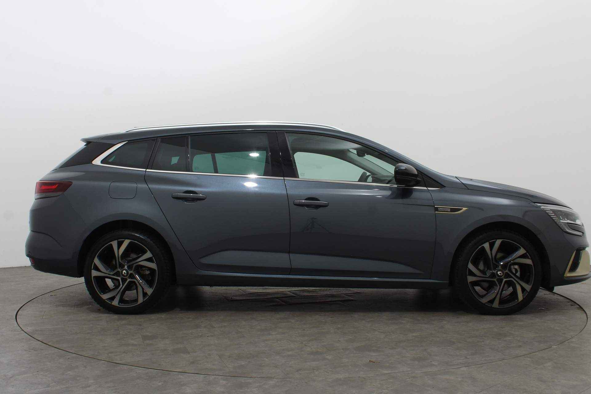 Renault Mégane Estate 1.6 E-TECH PHEV 160 E-TECH ENGINEERED | Pack Parking | Pack Winter - 7/52