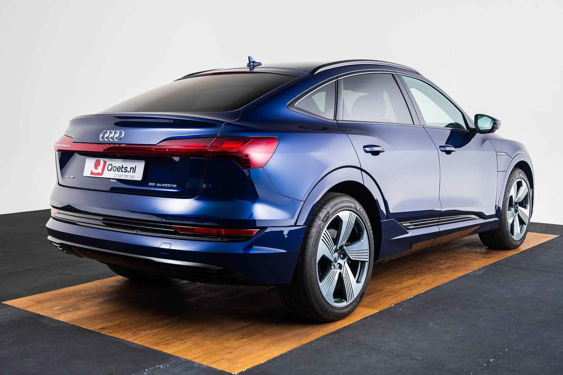 Audi e-tron Sportback 55 quattro Business edition 95 kWh Trekhaak - S-line interieur - 360° cameras - head up - Stoelverwarming voor/achter - Verkeersbordherkenning - Comfortsleutel - Privacy glas - - 2/81