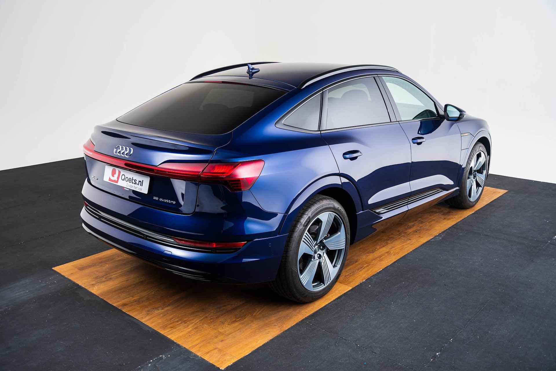 Audi e-tron Sportback 55 quattro Business edition 95 kWh Trekhaak - S-line interieur - 360° cameras - head up - Stoelverwarming voor/achter - Verkeersbordherkenning - Comfortsleutel - Privacy glas - - 11/81