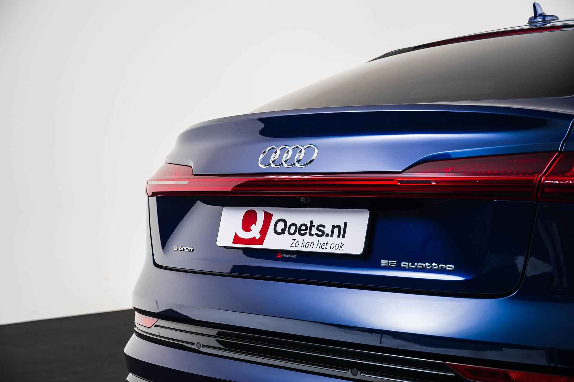 Audi e-tron Sportback 55 quattro Business edition 95 kWh Trekhaak - S-line interieur - 360° cameras - head up - Stoelverwarming voor/achter - Verkeersbordherkenning - Comfortsleutel - Privacy glas - - 68/81