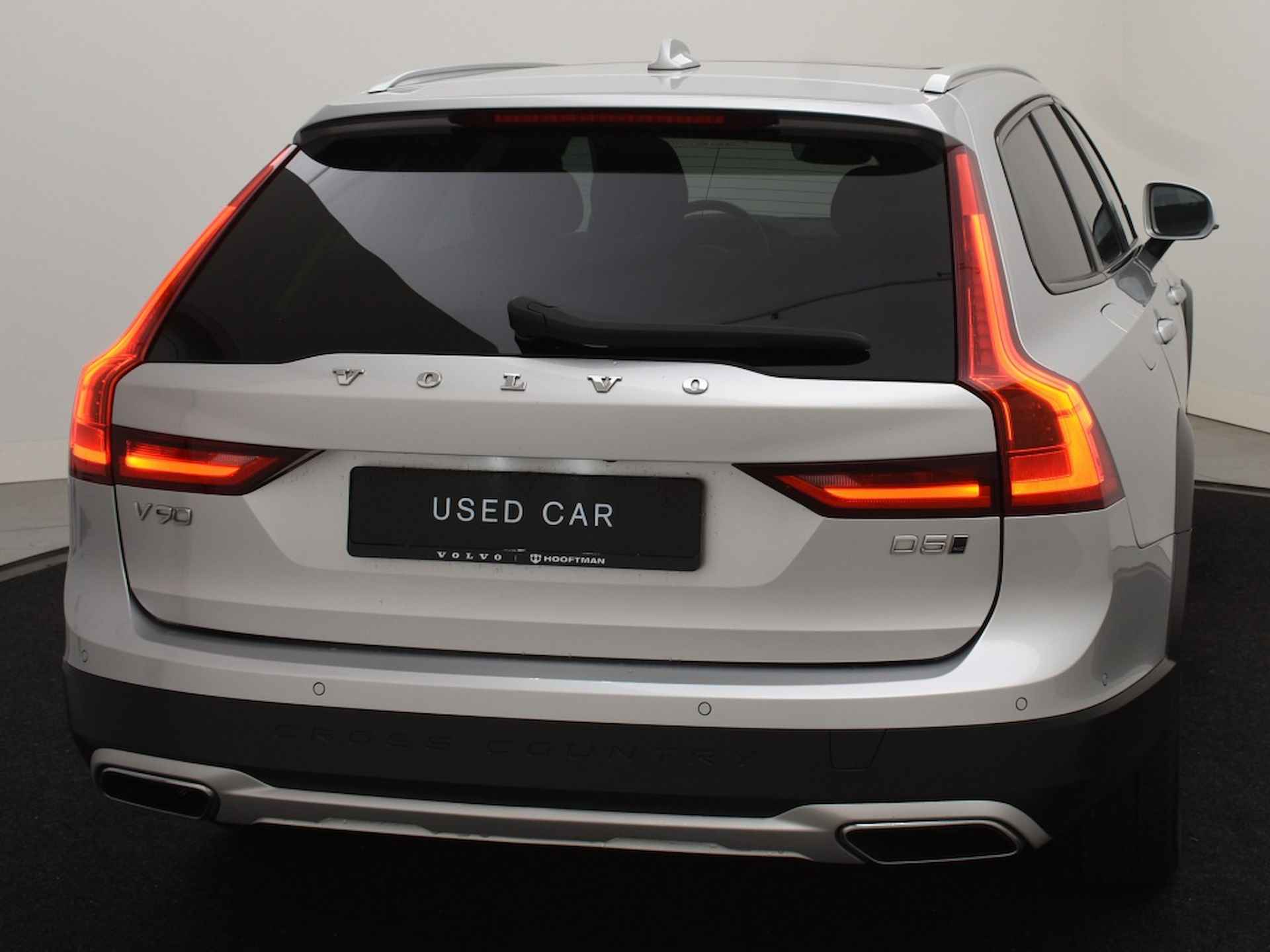 Volvo V90 Cross Country D5 AWD AUT(8) PRO SCHUIFDAK LUCHTVERING 360GR CAM KEYLESS - 5/45