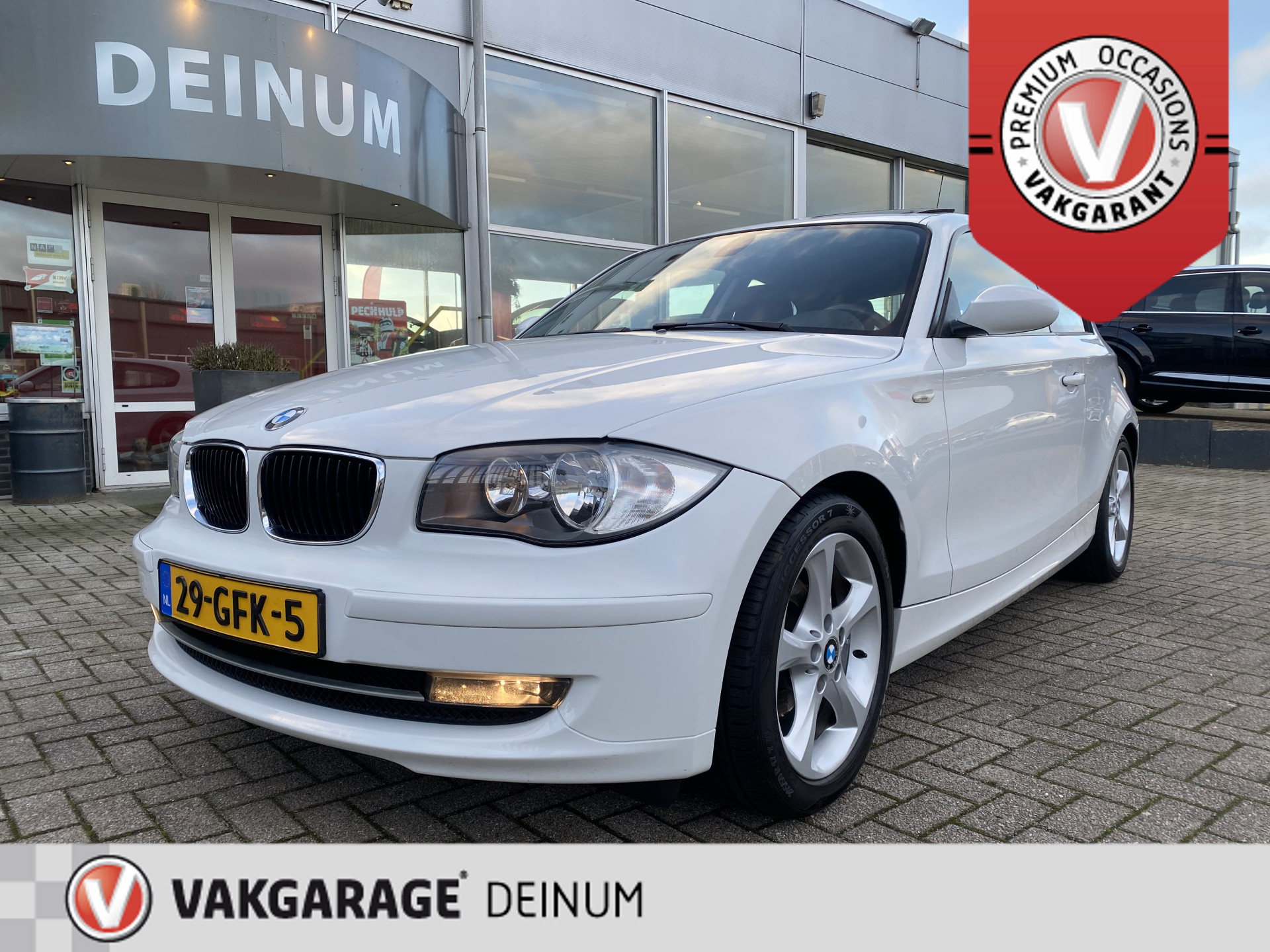 BMW 1-serie 116i High Executive Sunroof, Climate contr, Navigatie, etc..