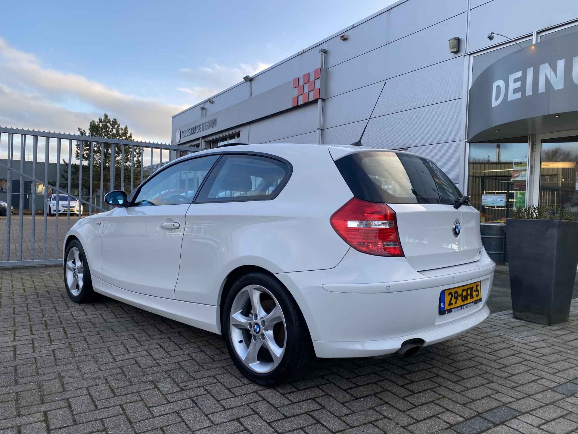 BMW 1-serie 116i High Executive Sunroof, Climate contr, Navigatie, etc.. - 5/28