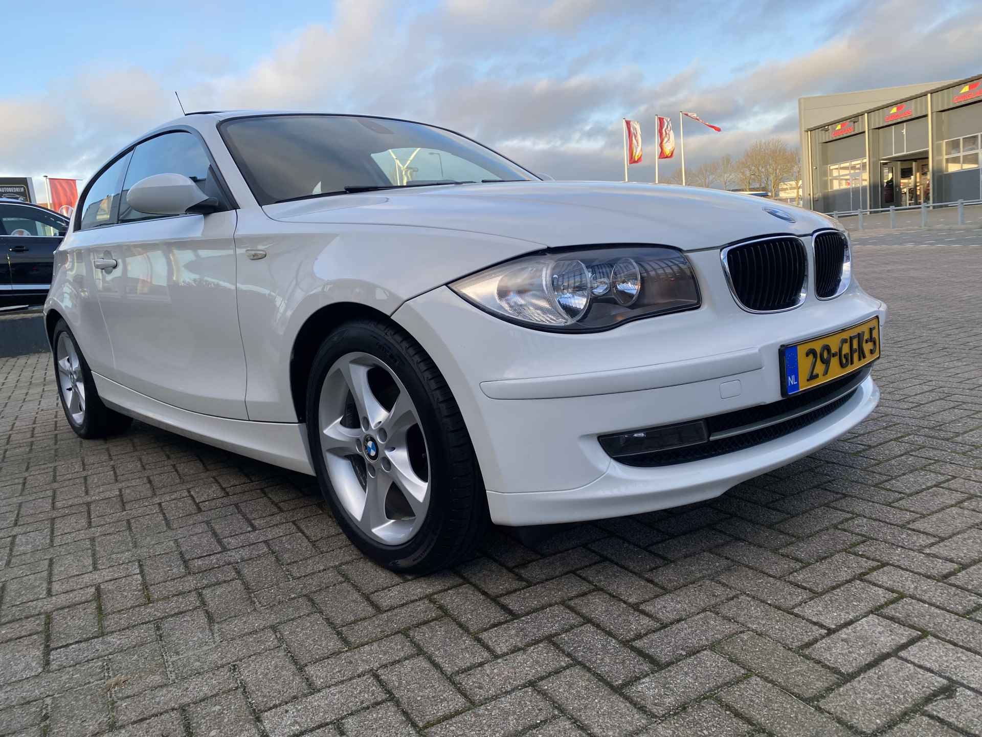 BMW 1-serie 116i High Executive Sunroof, Climate contr, Navigatie, etc.. - 11/28