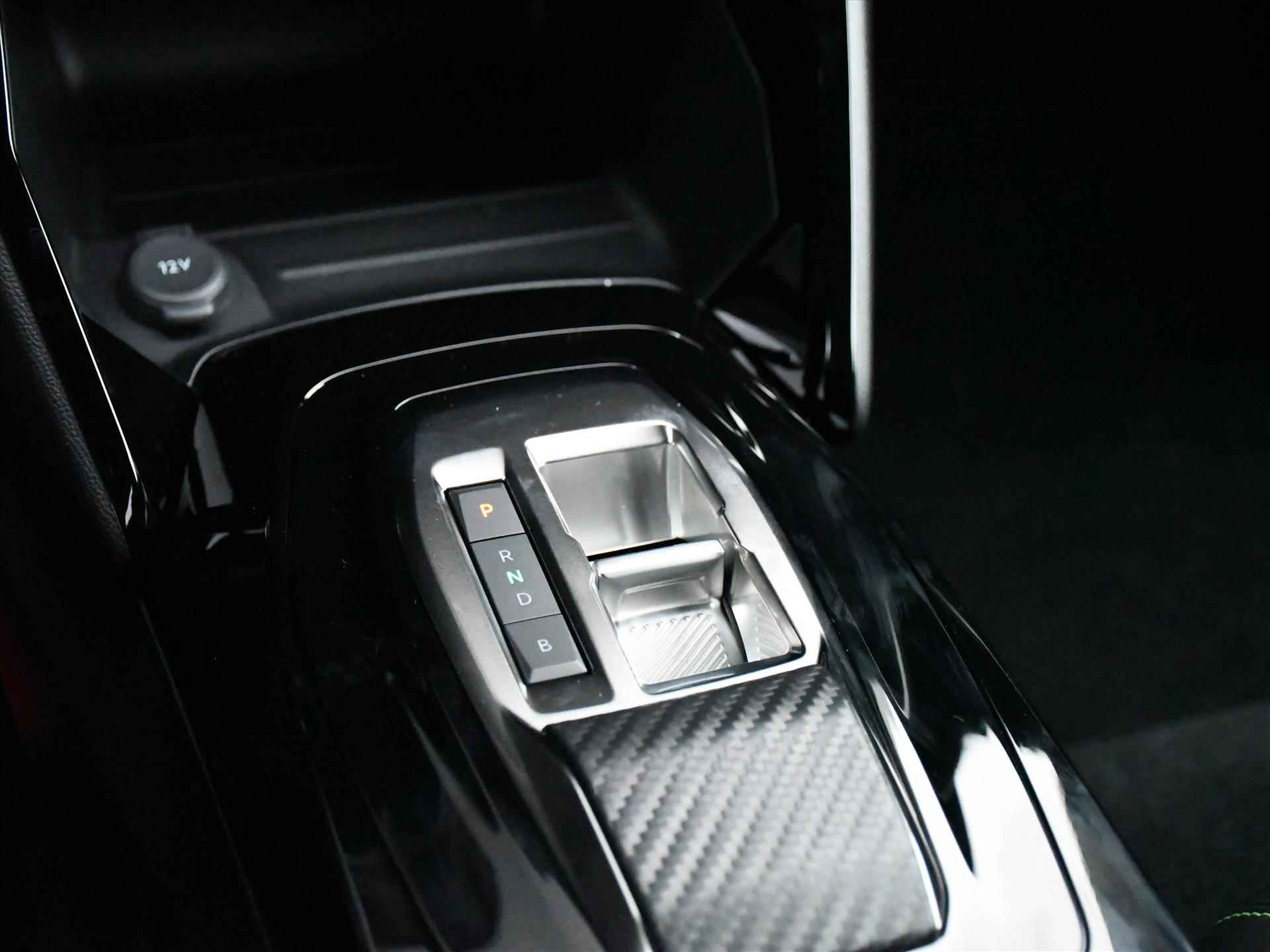 Peugeot e-2008 EV GT 54kWh 156pk Automaat STANDKACHEL | ADAPT. CRUISE | 18''LM | PDC + 360° CAM. | DAB | DODE HOEK | KEYLESS - 23/34