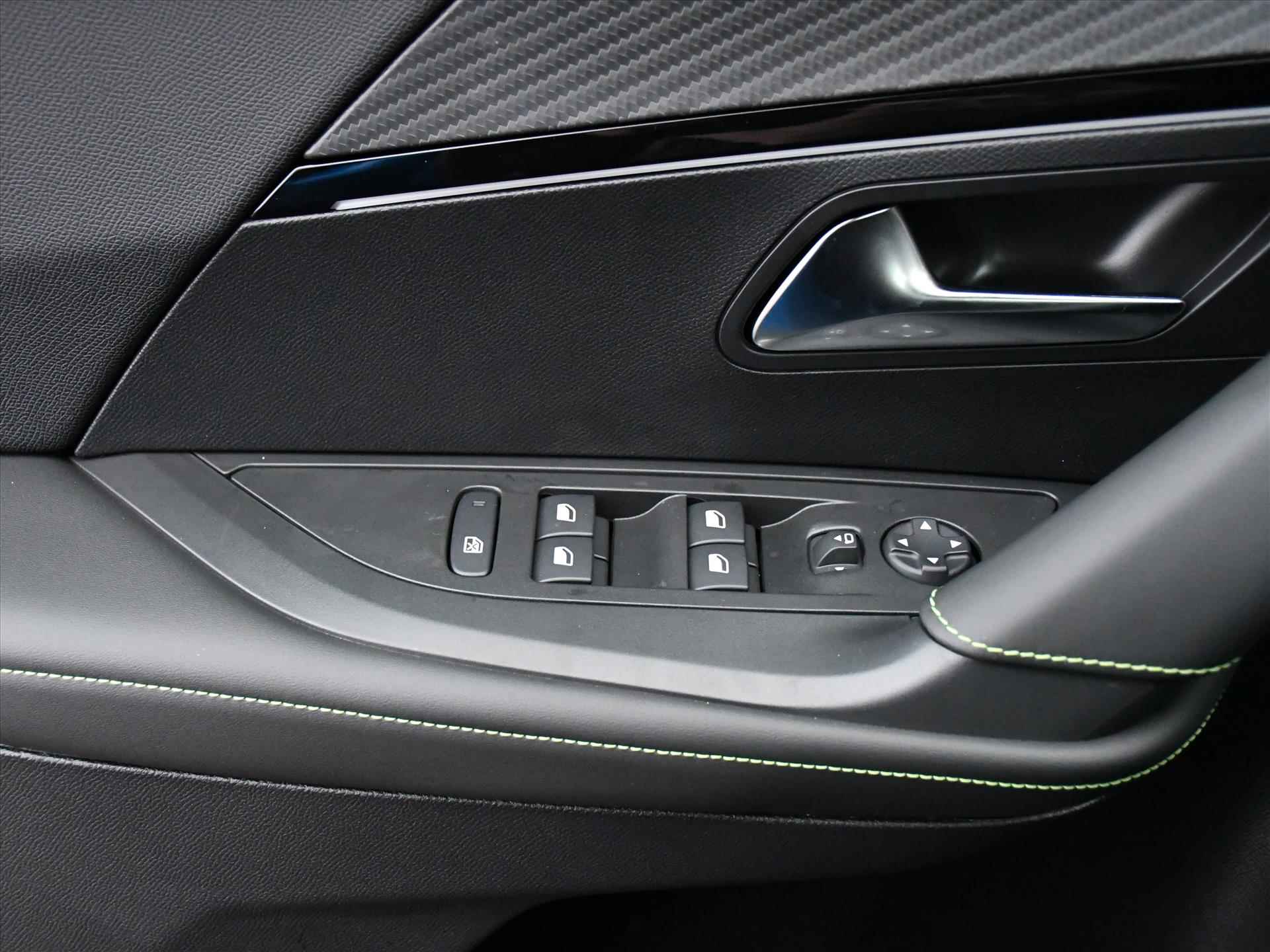 Peugeot e-2008 EV GT 54kWh 156pk Automaat STANDKACHEL | ADAPT. CRUISE | 18''LM | PDC + 360° CAM. | DAB | DODE HOEK | KEYLESS - 29/34