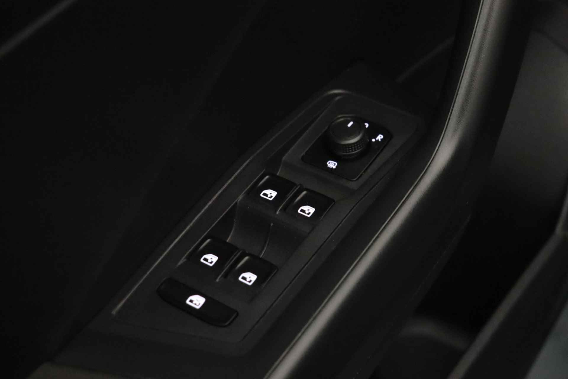 Volkswagen T-Roc 1.0 TSI 116pk | Apple carplay/Android auto | Isofix | Parkeersensoren | Lane assist - 27/31