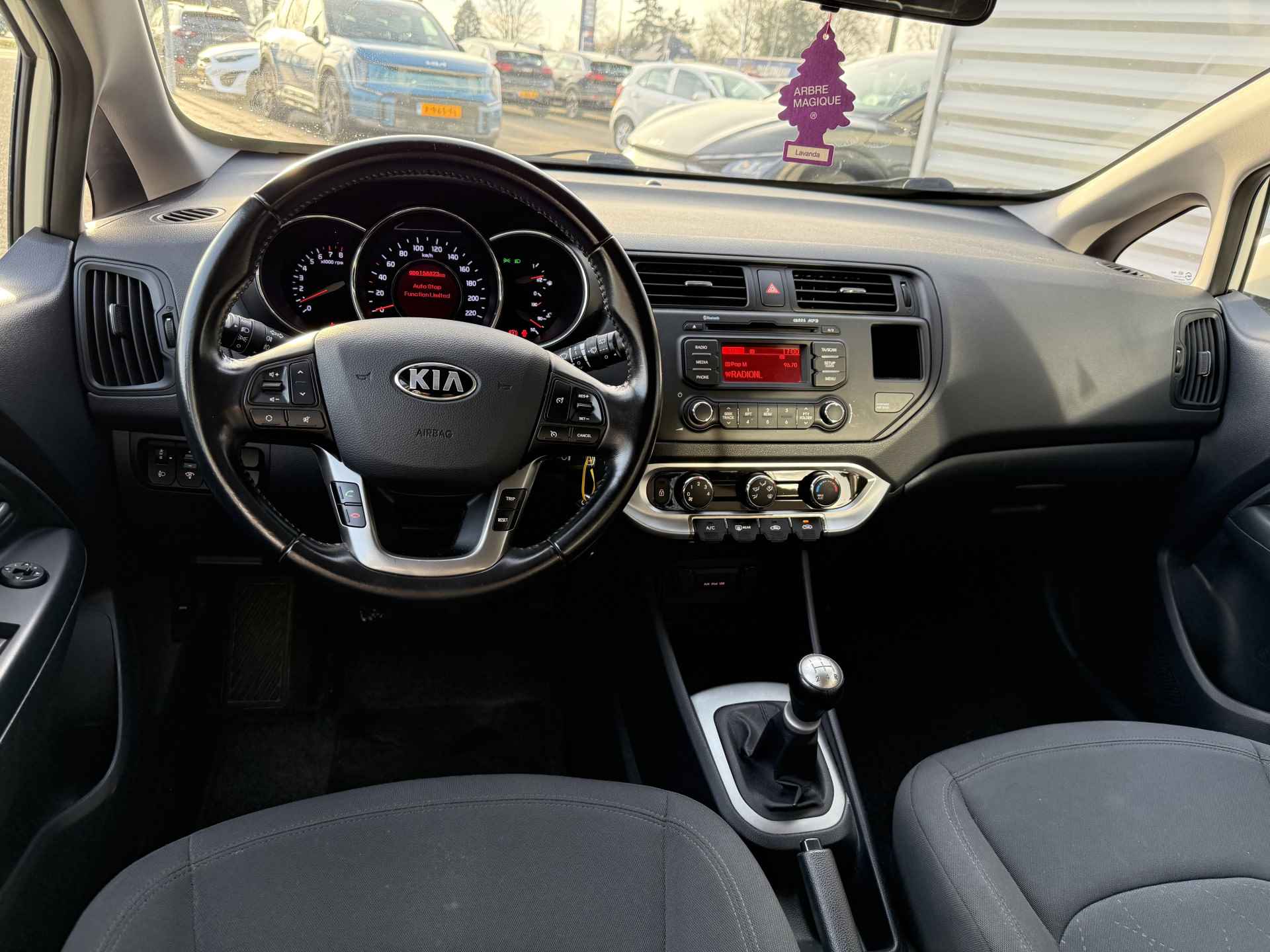 Kia Rio 1.2 CVVT BusinessLine - Net Binnen! - Trekhaak -  All Seasons - Cruise Control - Airco - Bluetooth - Bovag Garantie - 14/21